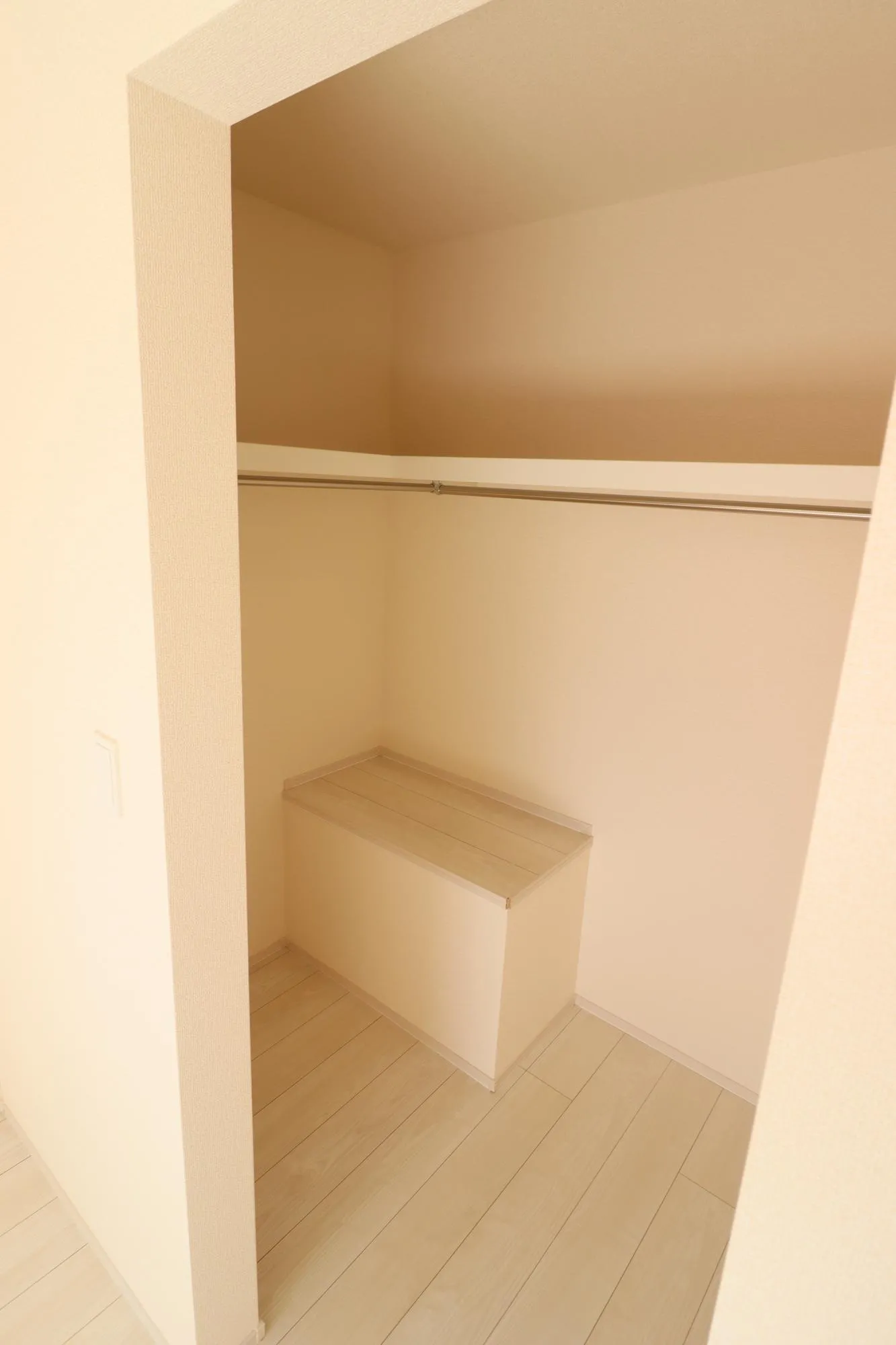 【②号棟/2階収納②】