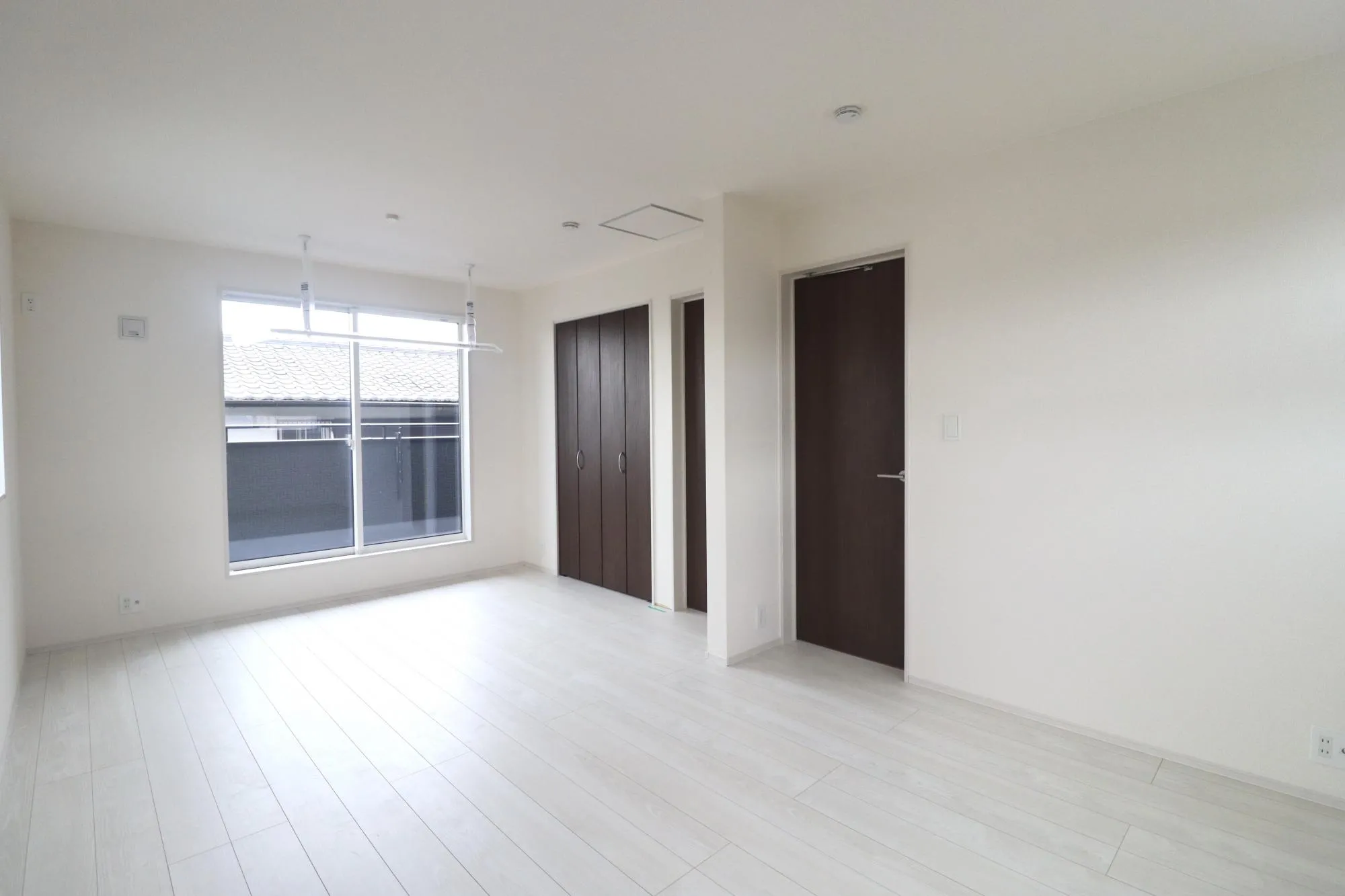 【洋室(10.25帖)】