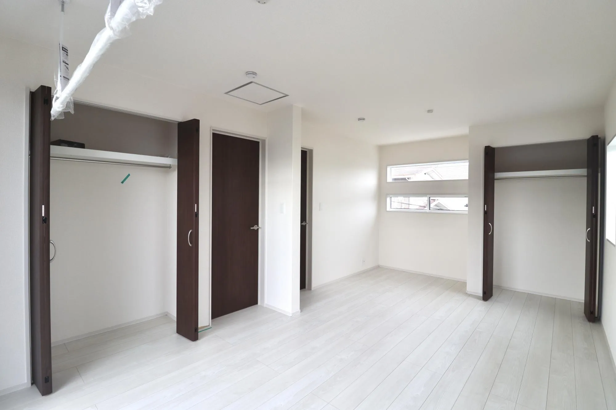 【洋室(10.25帖)】