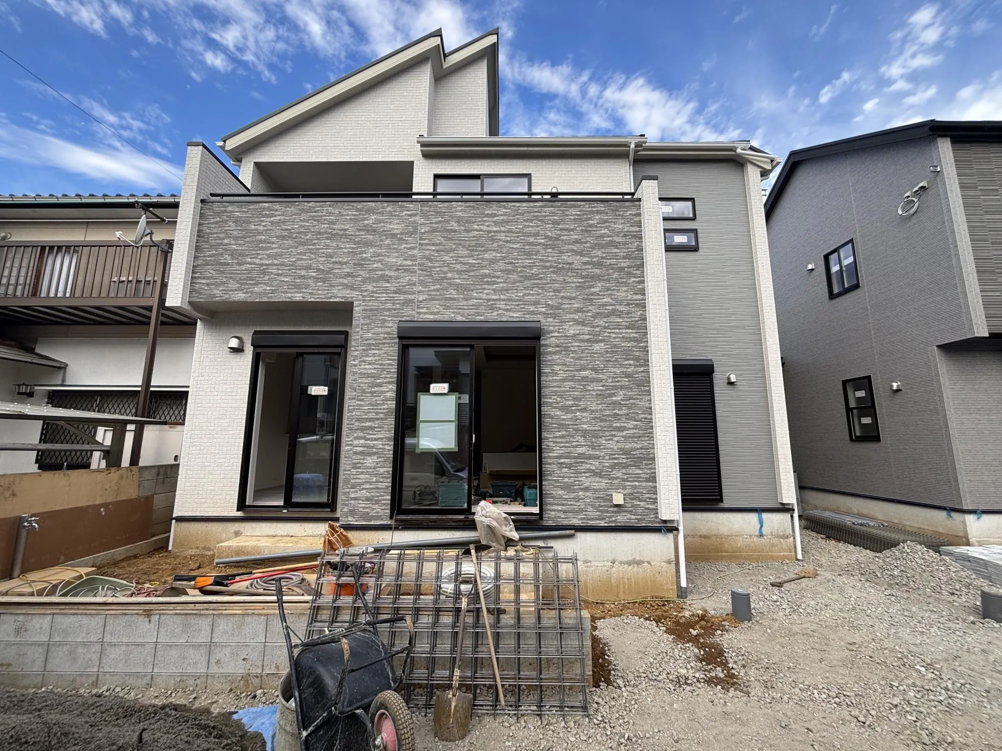 【現地写真※1号棟建築予定地】