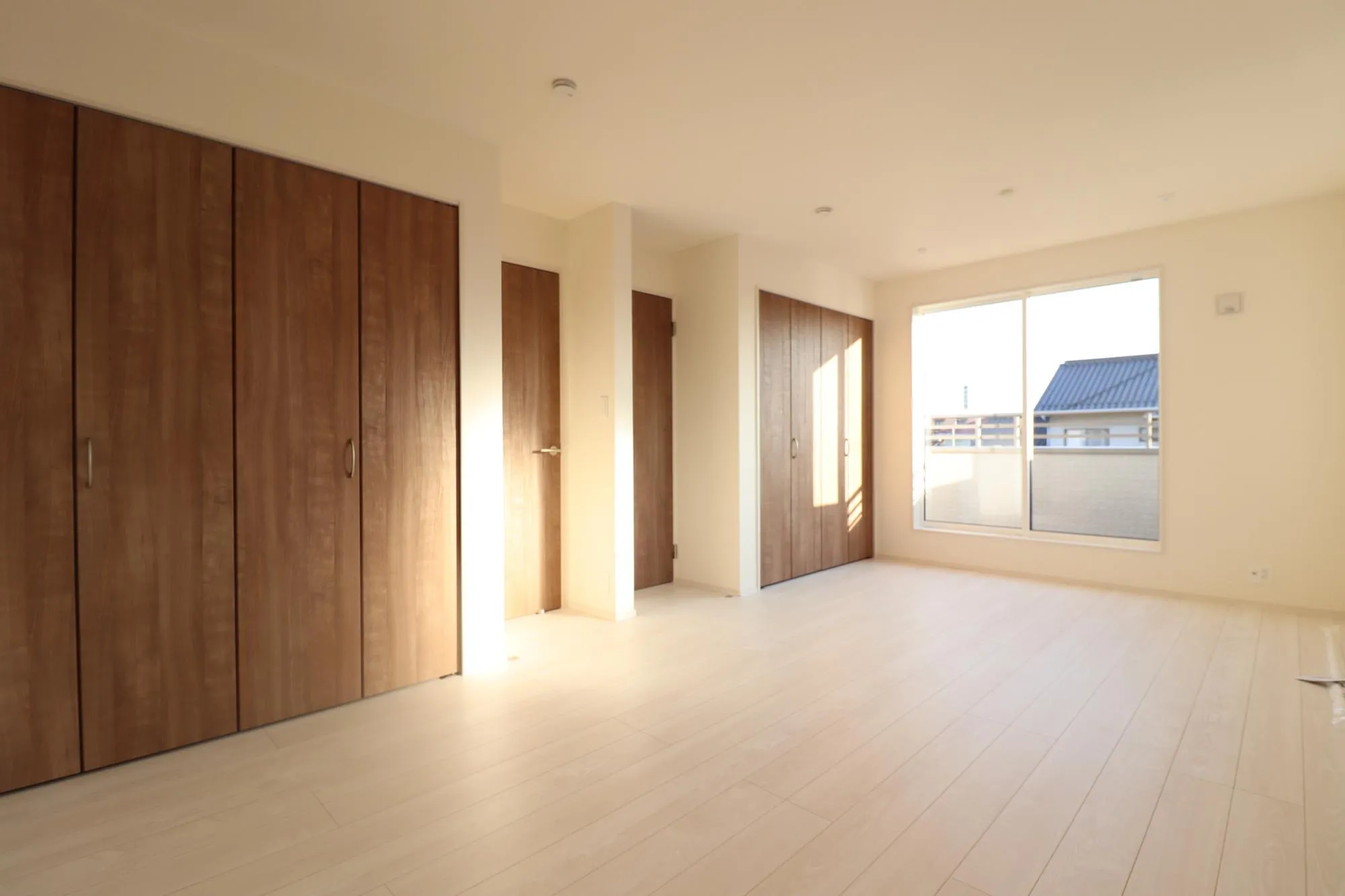 ①号棟　2ドア1ルーム洋室