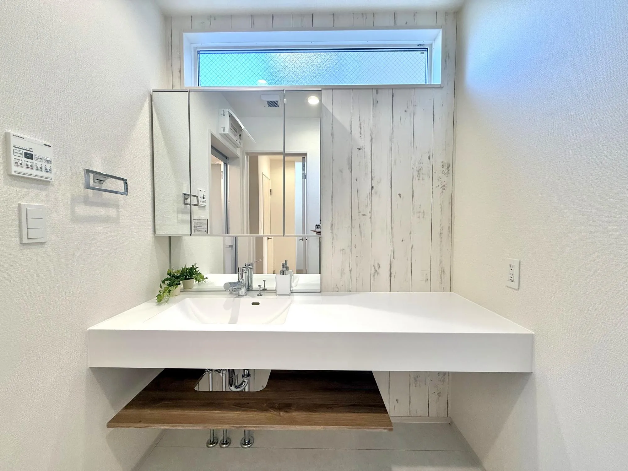 洗面台　①号棟　2025年11月撮影