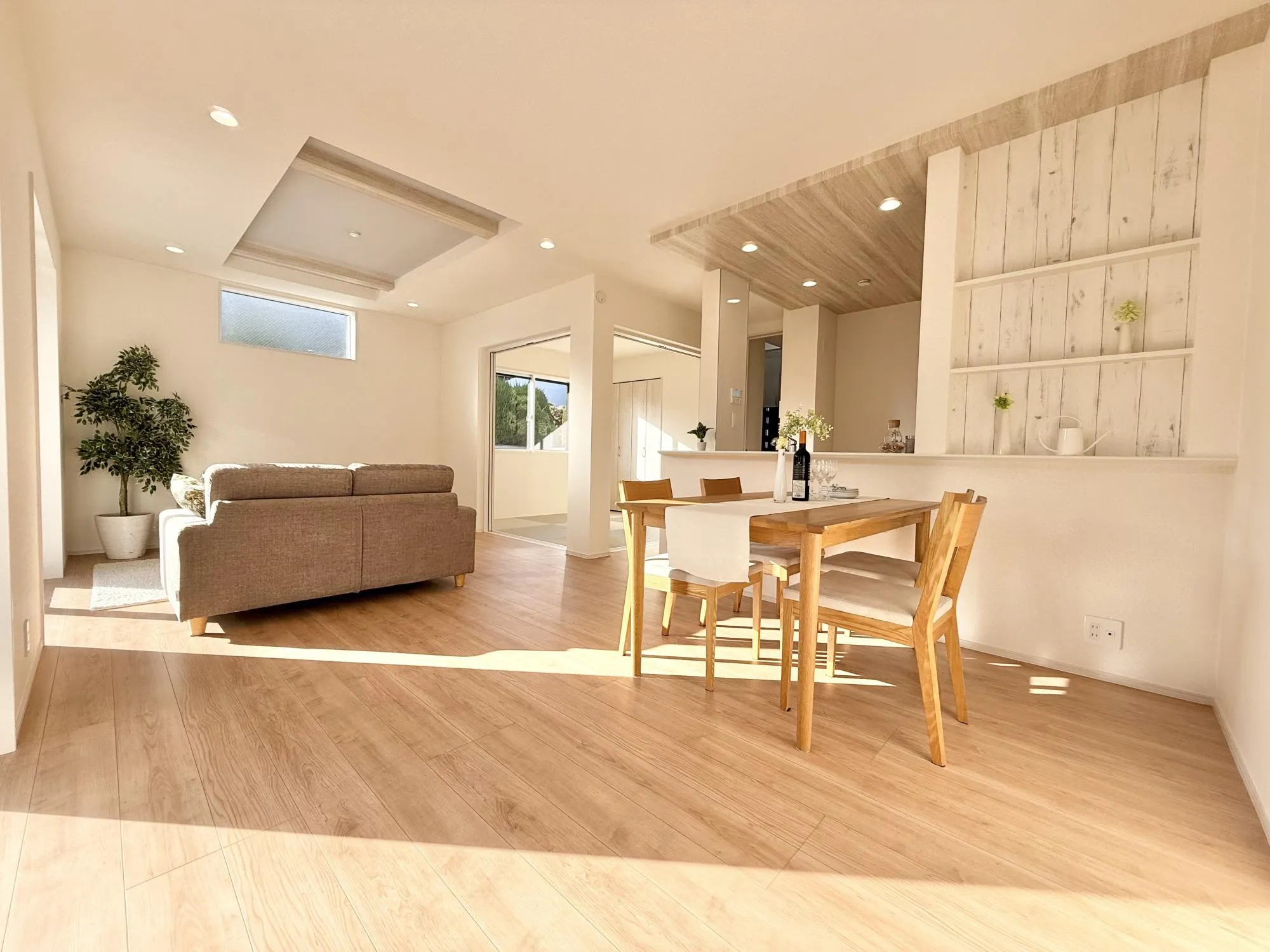 リビング　①号棟　2025年11月撮影