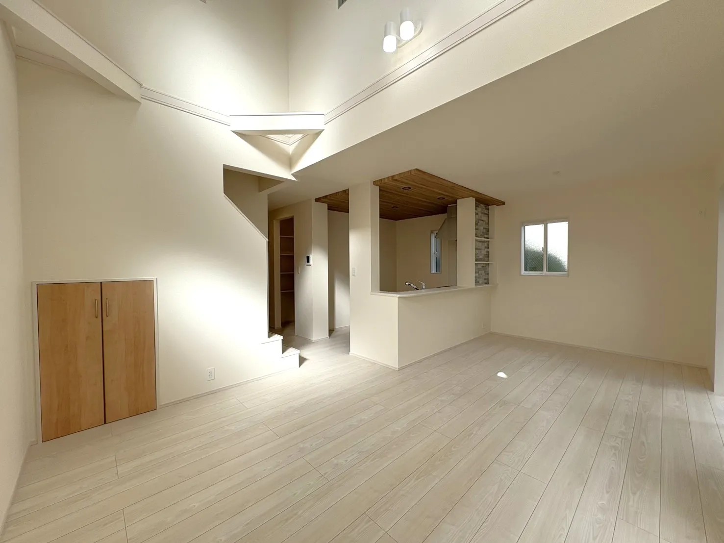 リビング　②号棟　2025年10月撮影