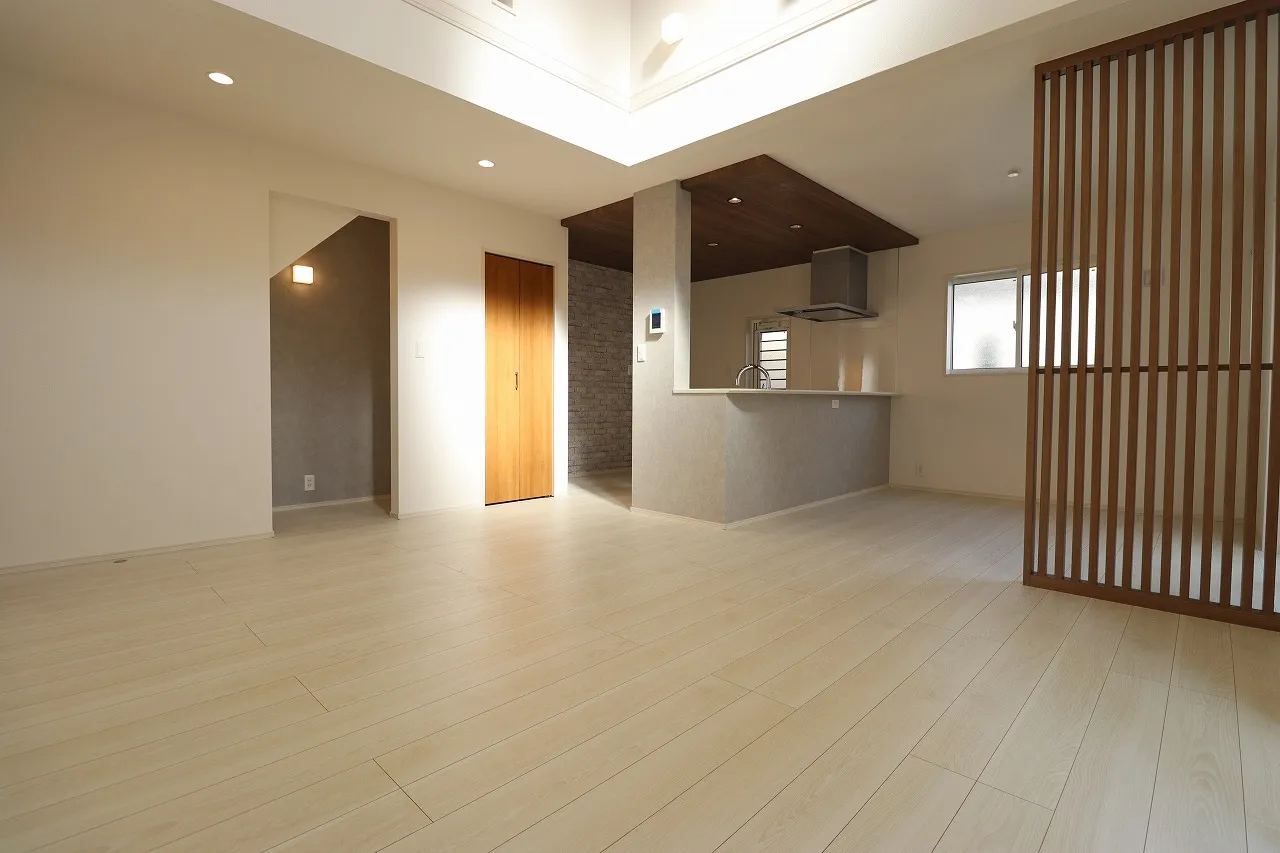 ②号棟　LDK(20.0帖)