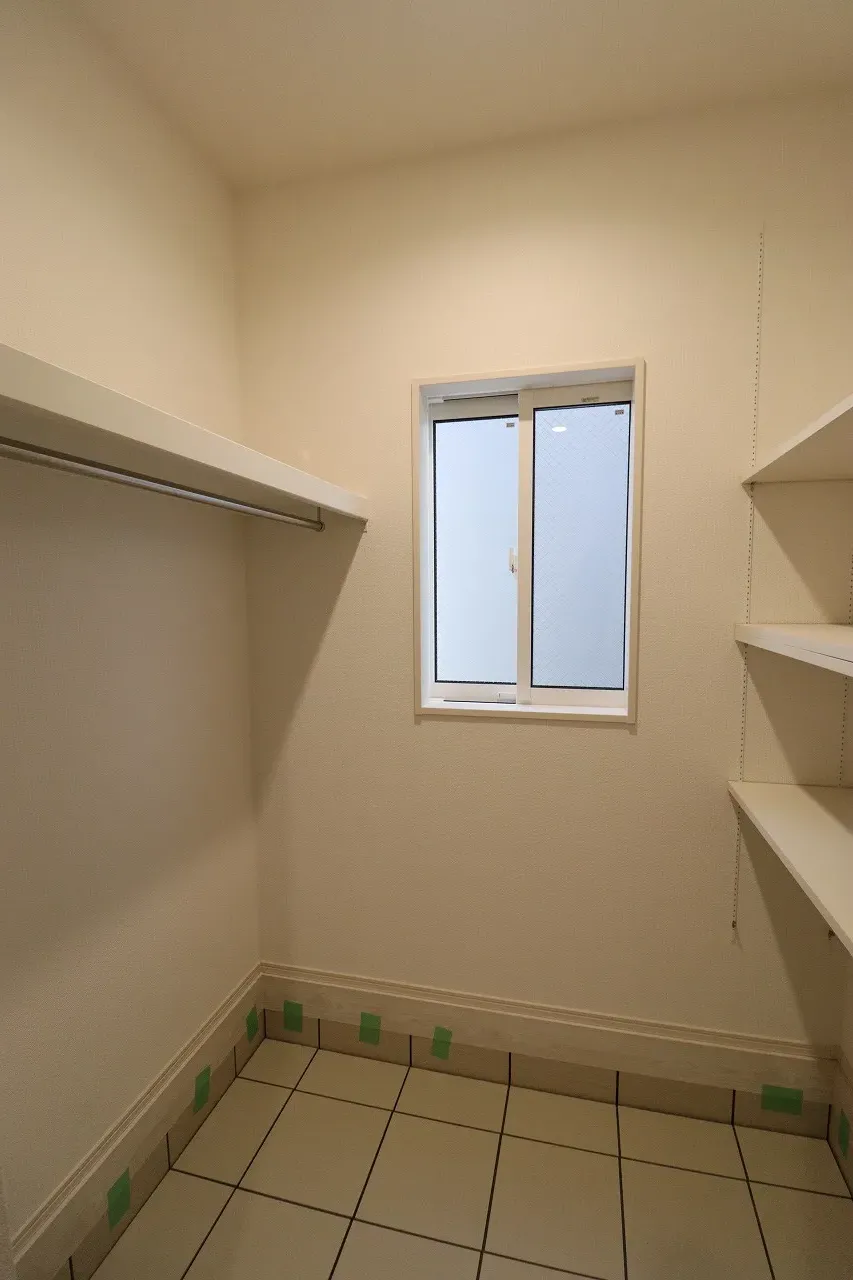 ②号棟　土間収納