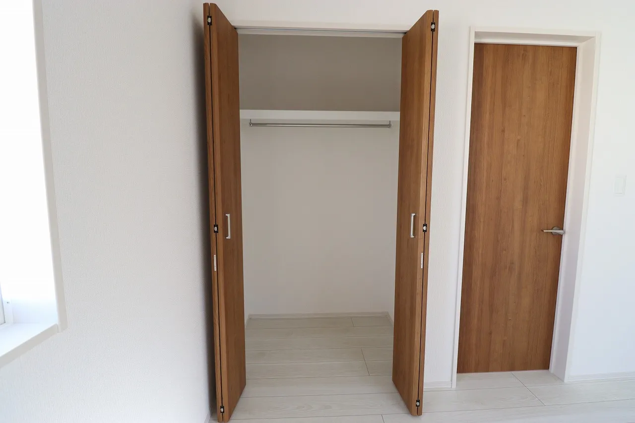 ②号棟　洋室B(クローゼット)