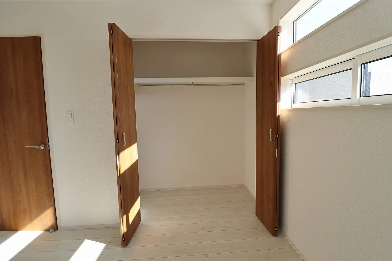 ②号棟　洋室C(クローゼット)