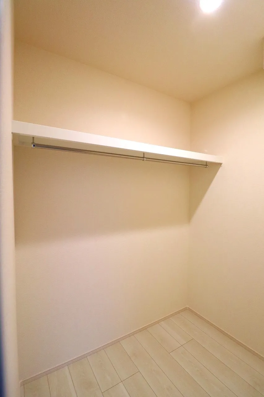 【1号棟ウォークインクローゼット】