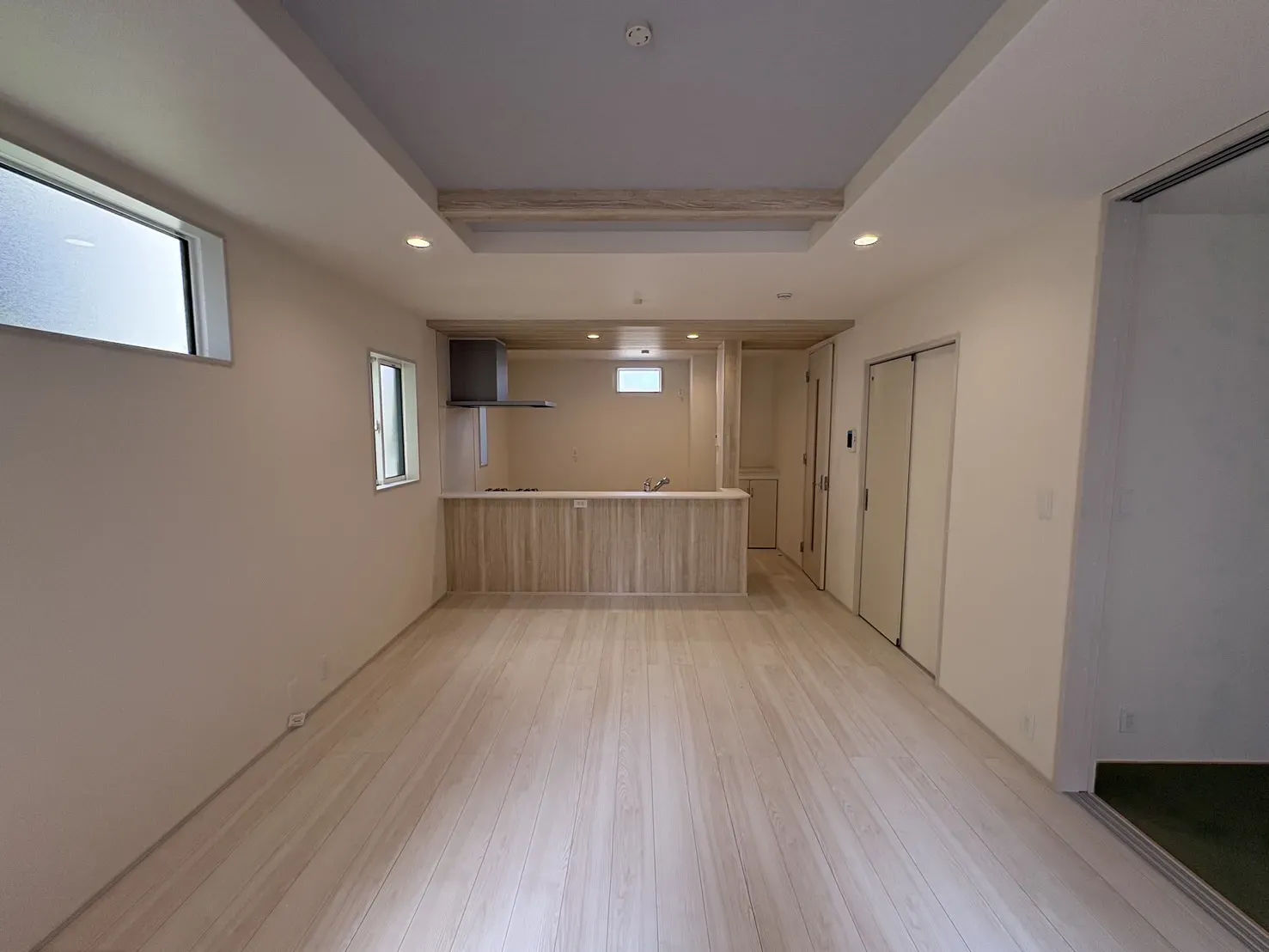 【リビング】日当たり良好なリビングです♪