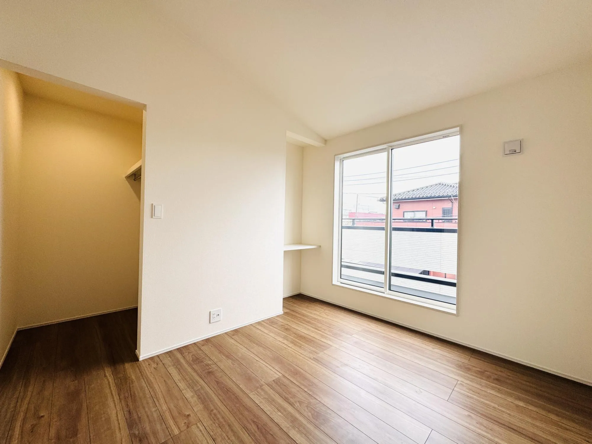 【洋室5.25帖南:2号棟】