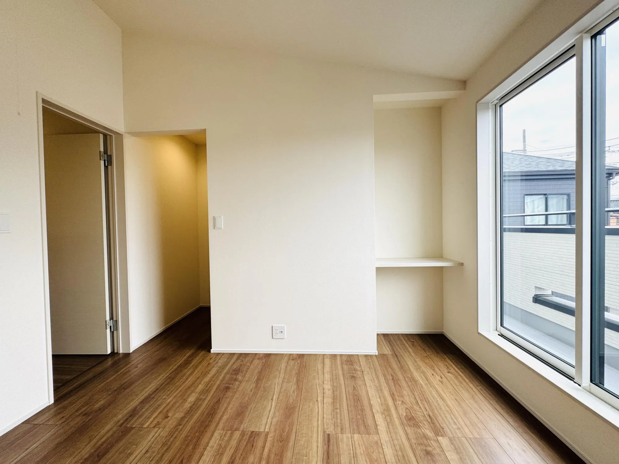 【洋室5.25帖南:2号棟】