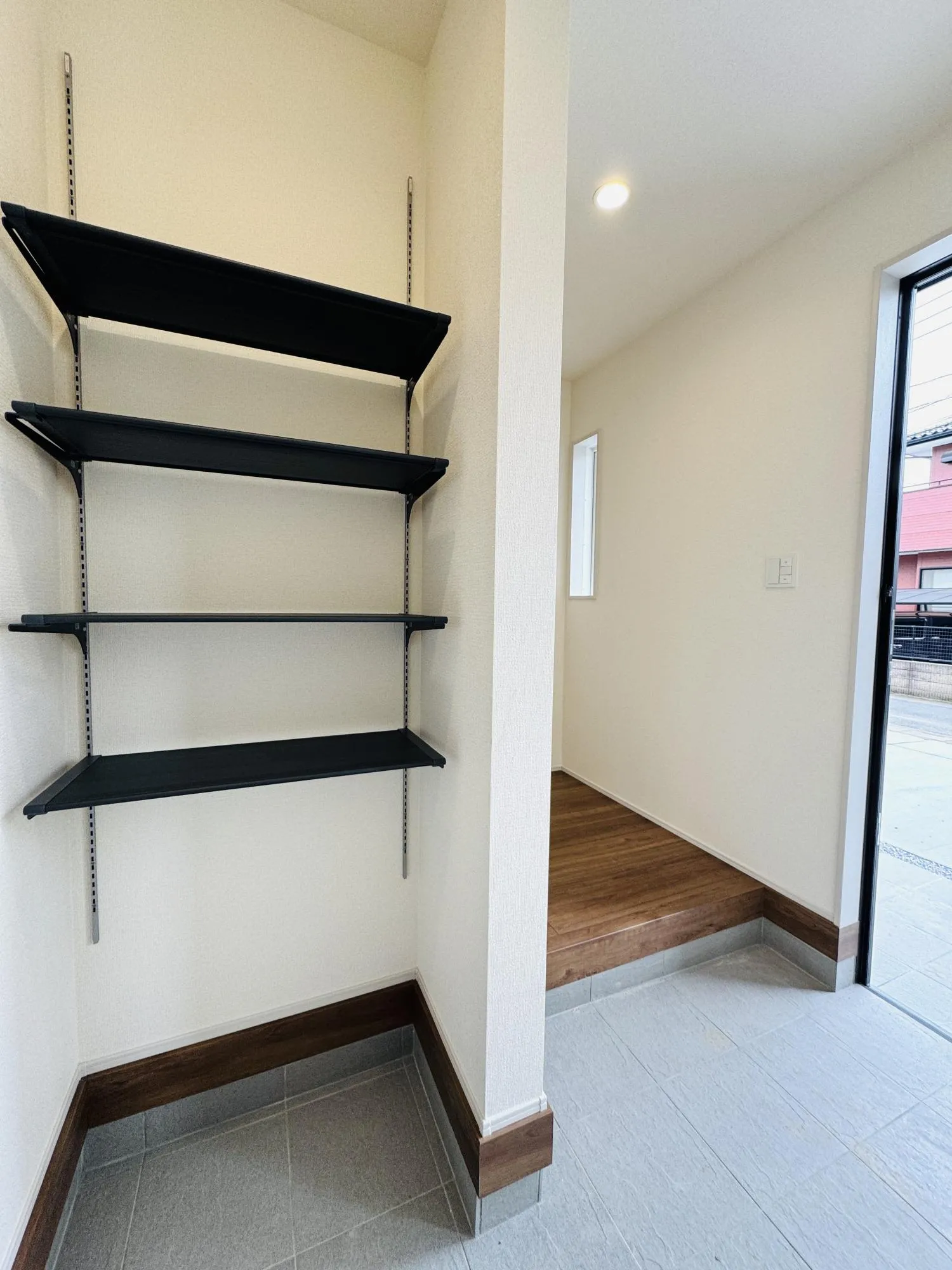 【土間収納:2号棟】