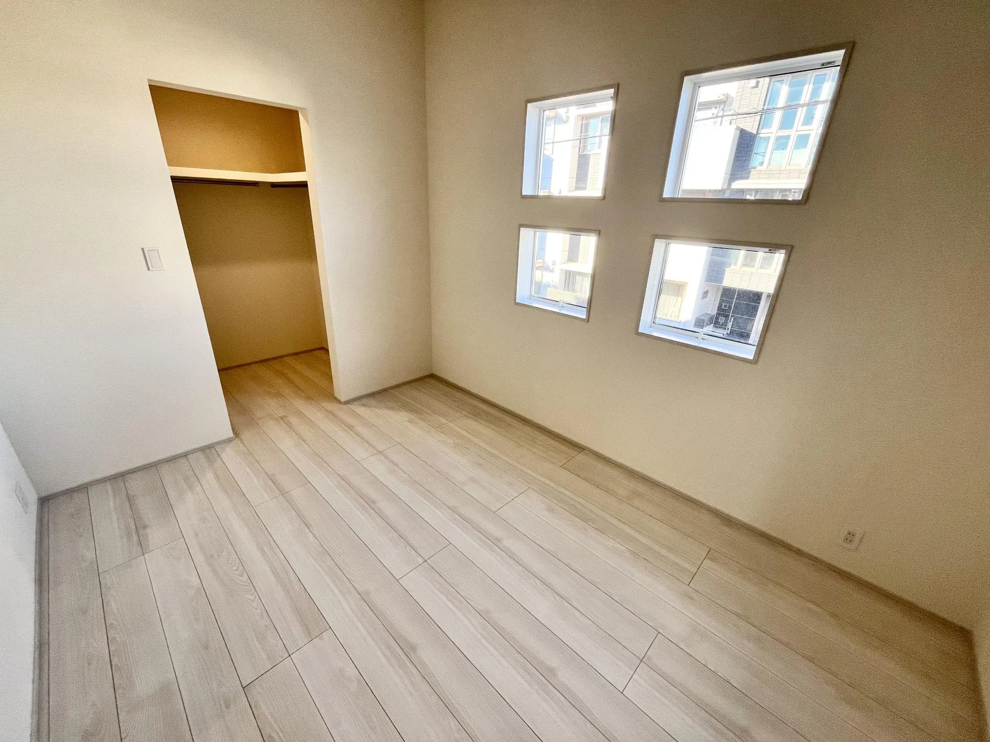 ウォークインクローゼット付洋室【2号棟】