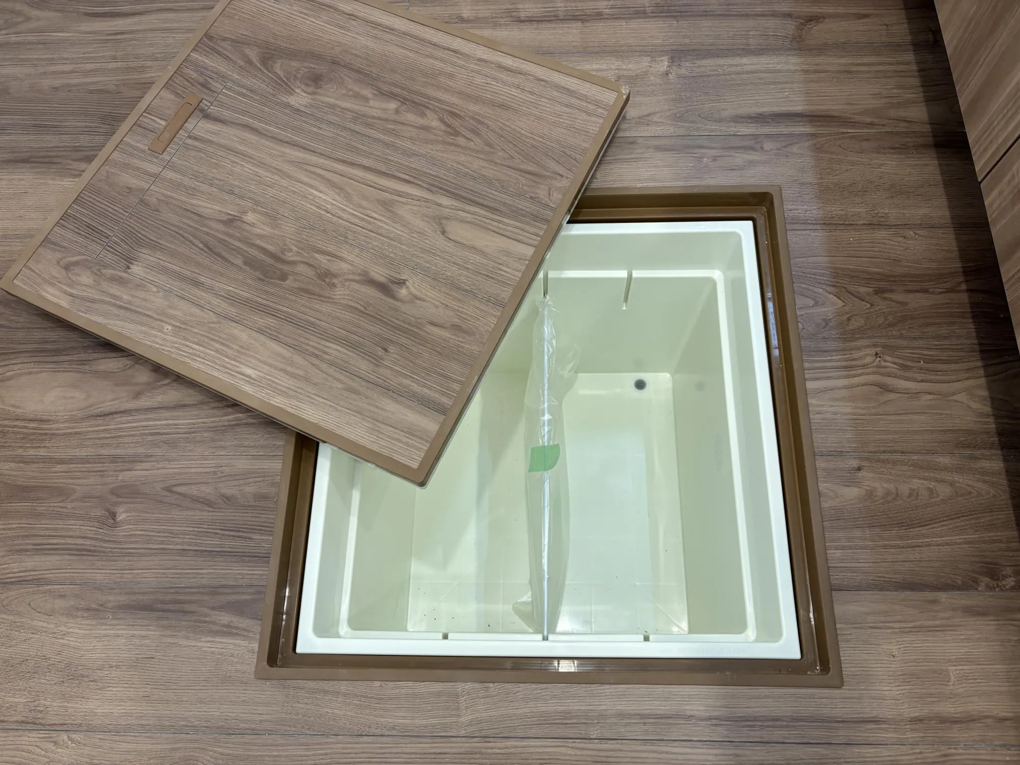 キッチン床下収納