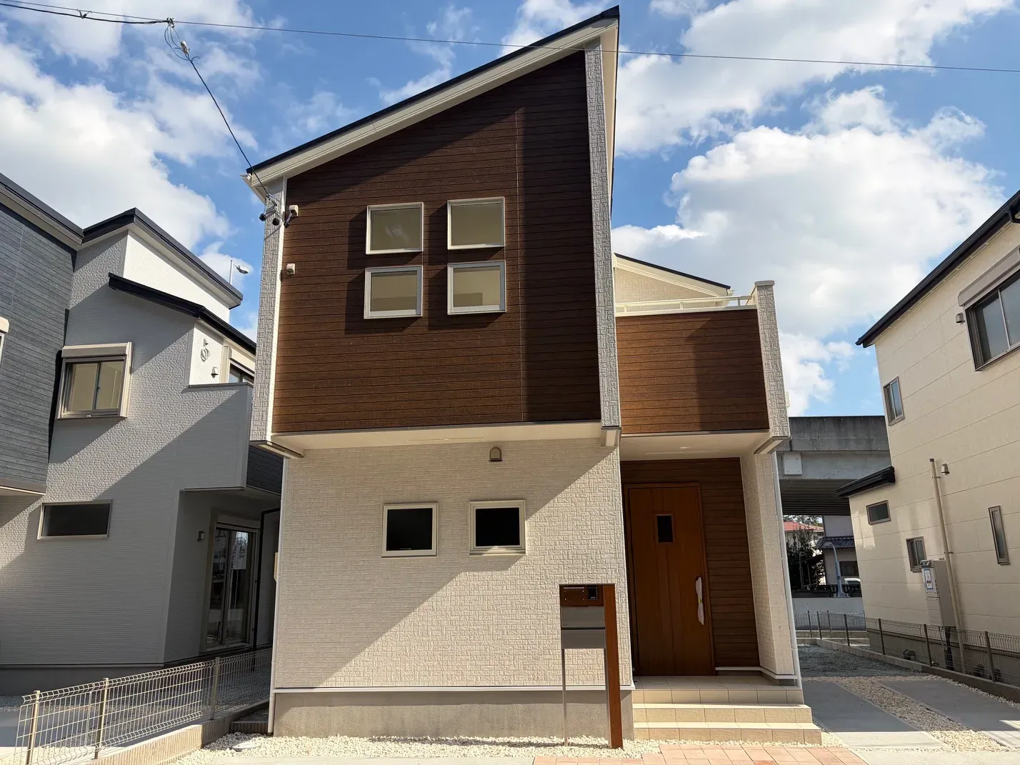 2号棟　外観写真