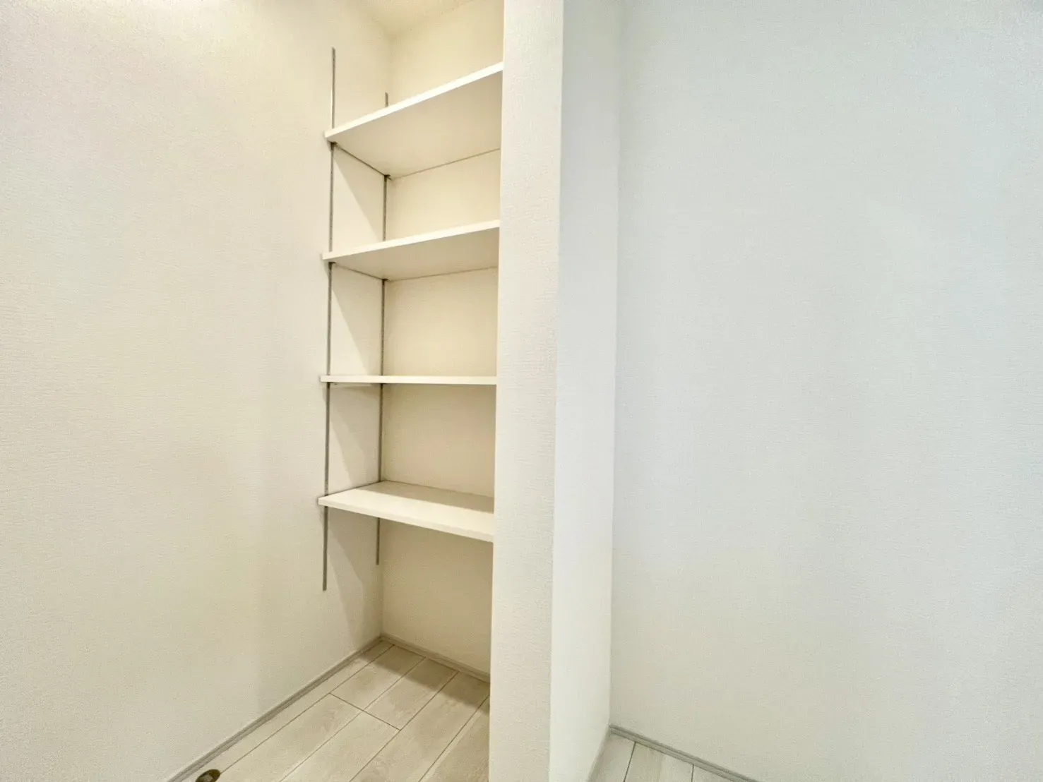 3号棟/キッチン横【パントリー】