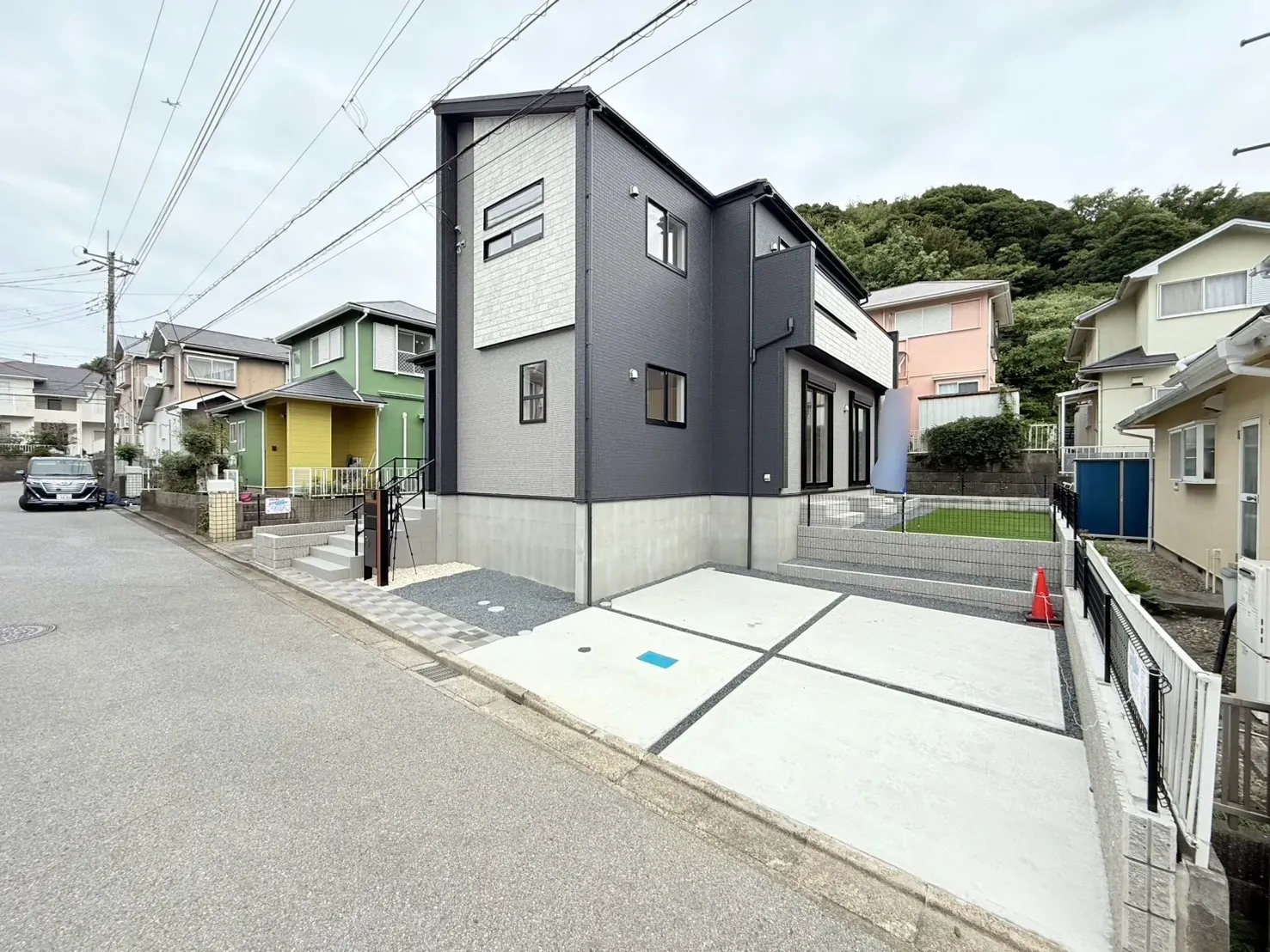 【外観】耐震等級3・制震ダンパーを採用した、地震に強い住宅です。