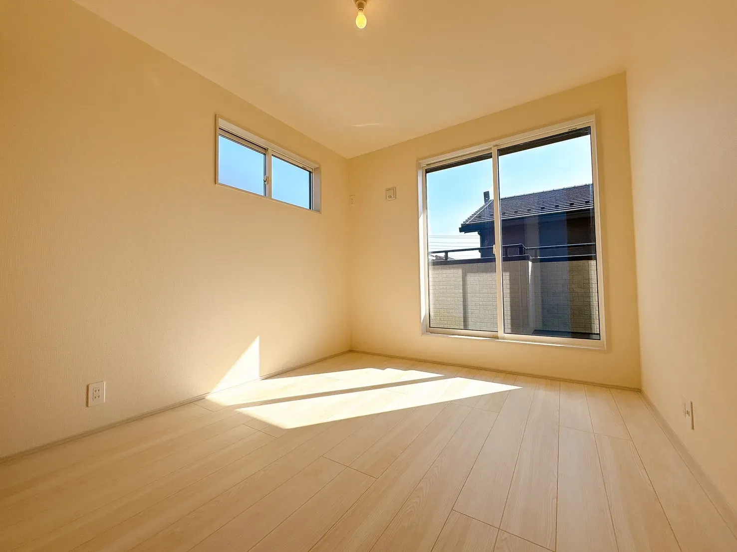 【洋室】使い勝手の良いサイズのお部屋です!