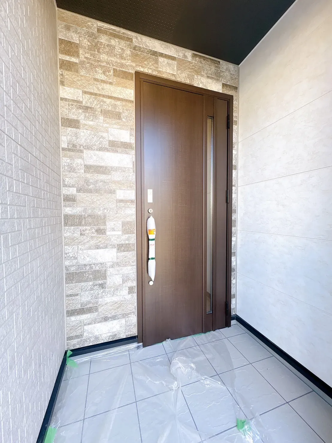 【玄関設備】らくらく施解錠のスマートキーです♪