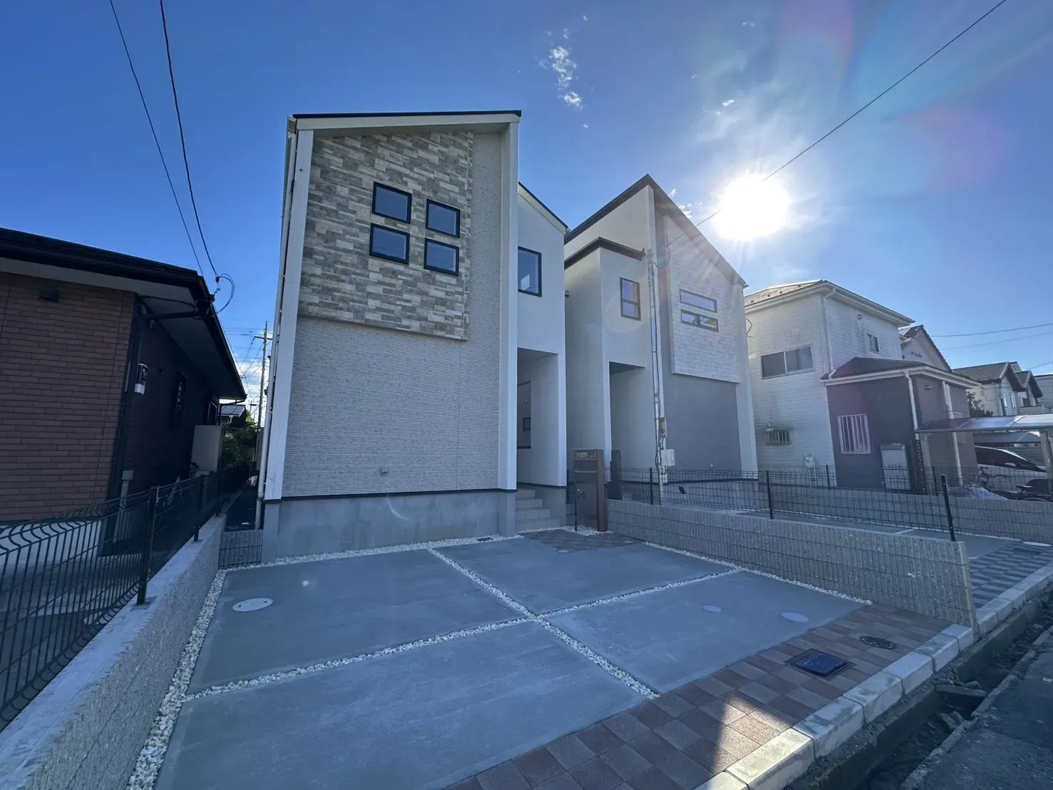 右:1号棟　左:2号棟