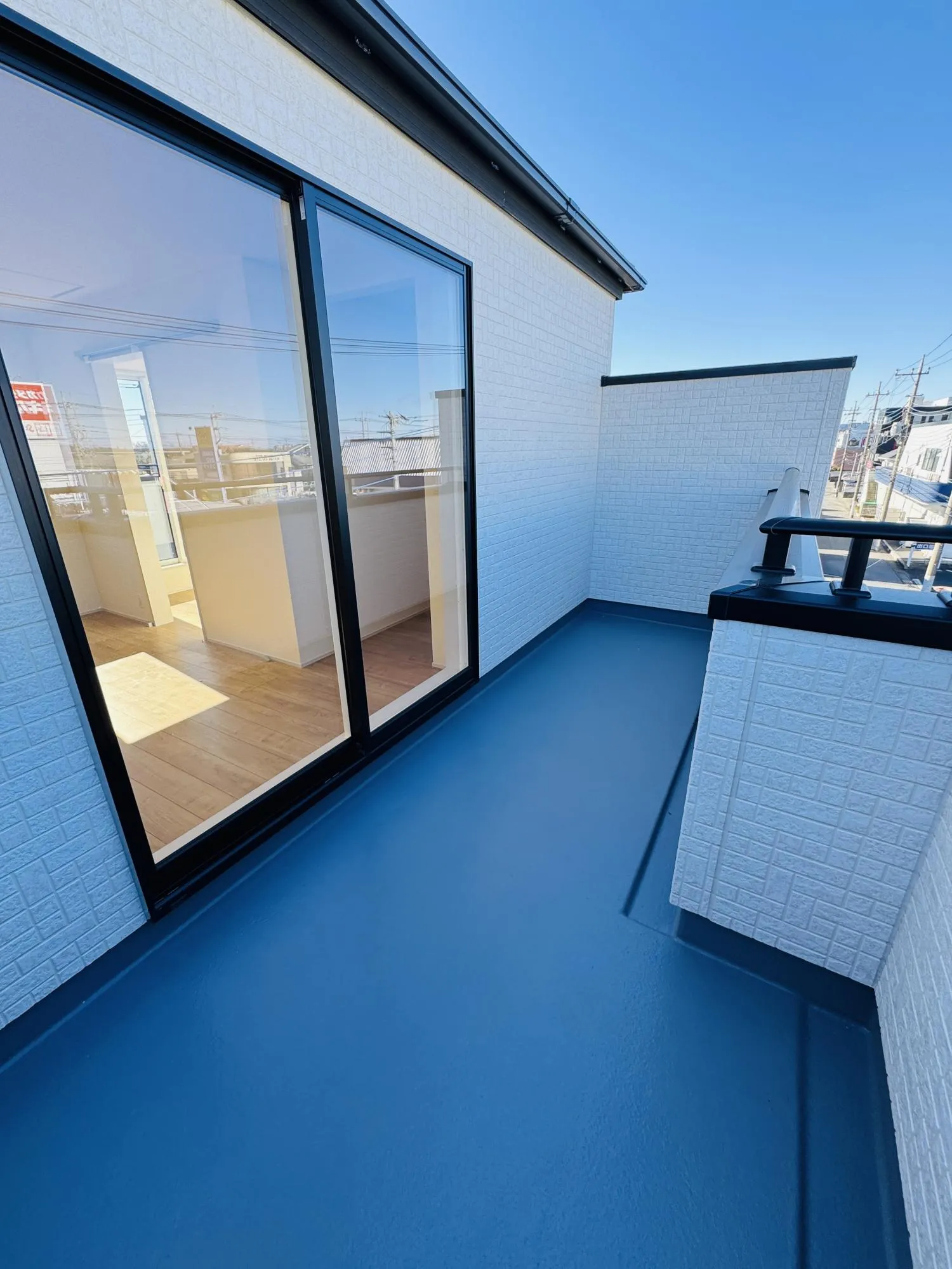 【1号棟:3階北側バルコニー】