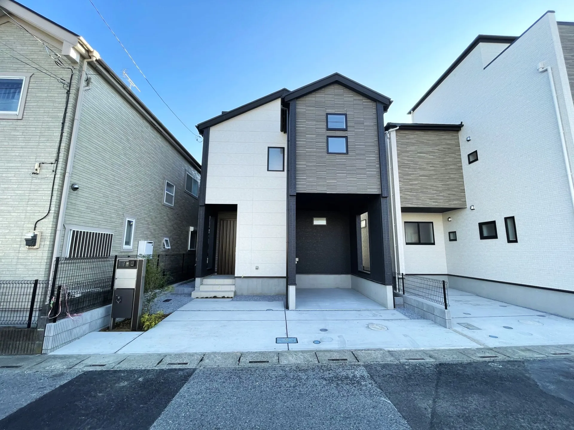 【2号棟:外観】