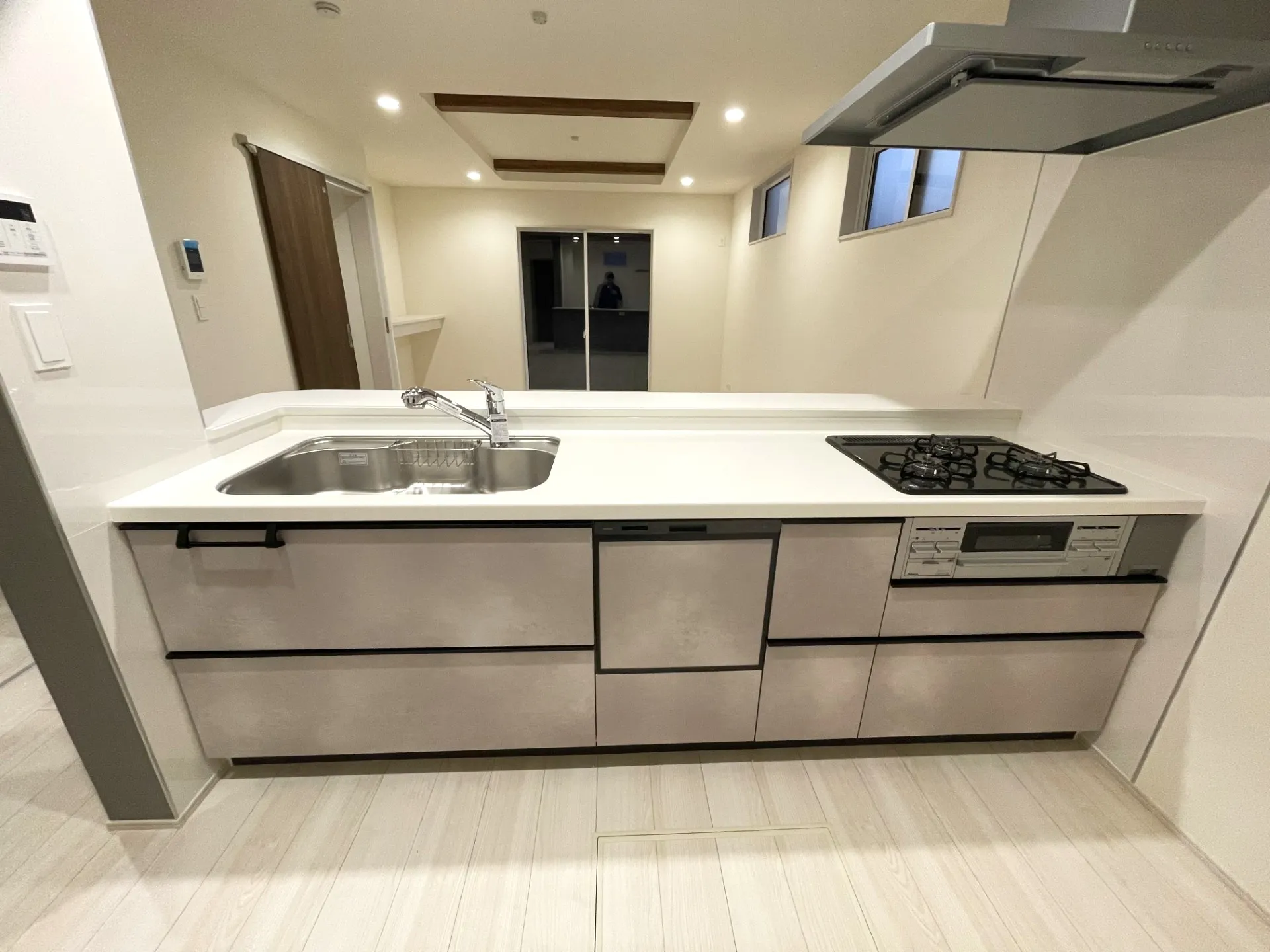 【2号棟:キッチン】