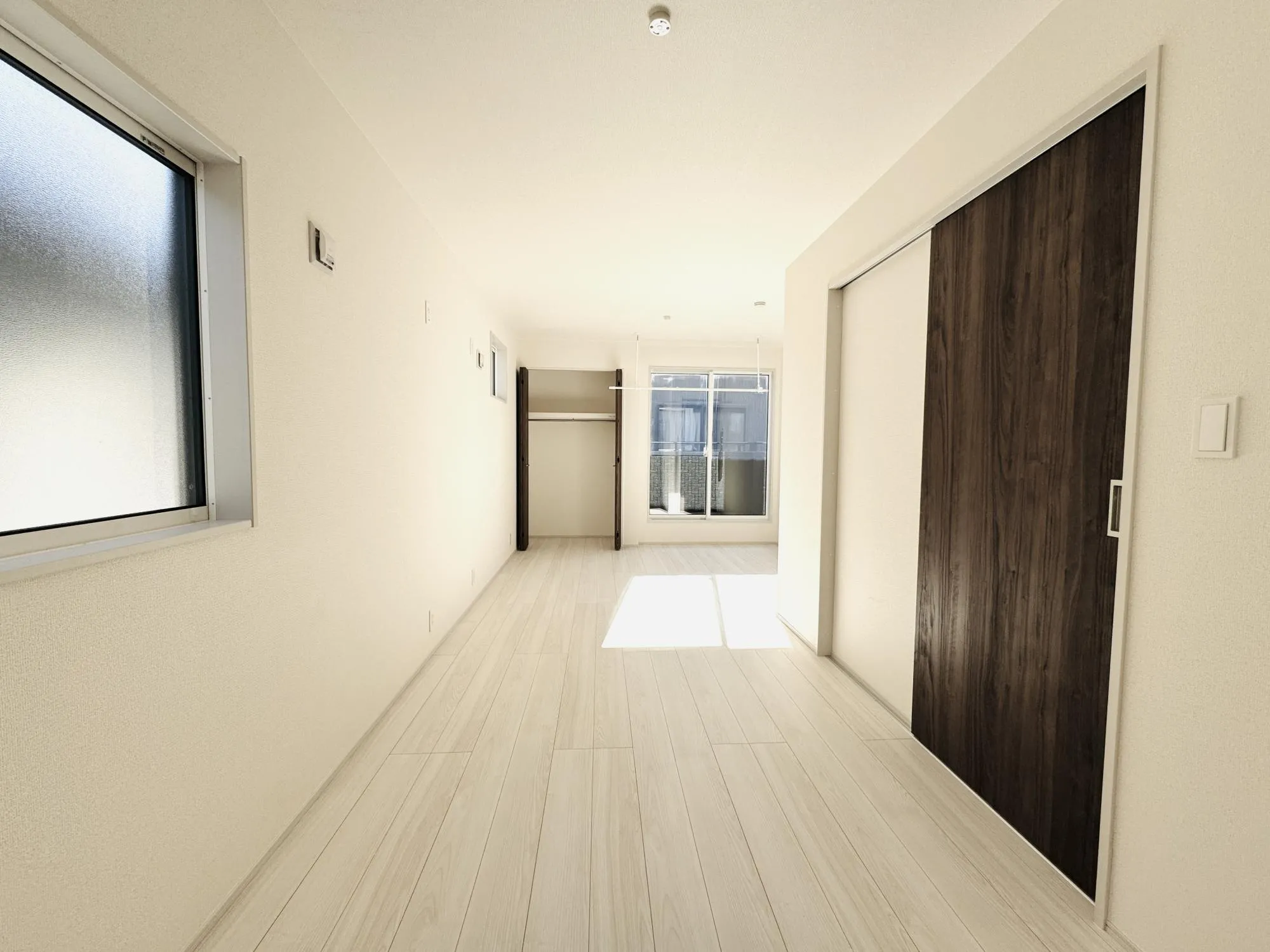 【2号棟:主寝室10.01帖】