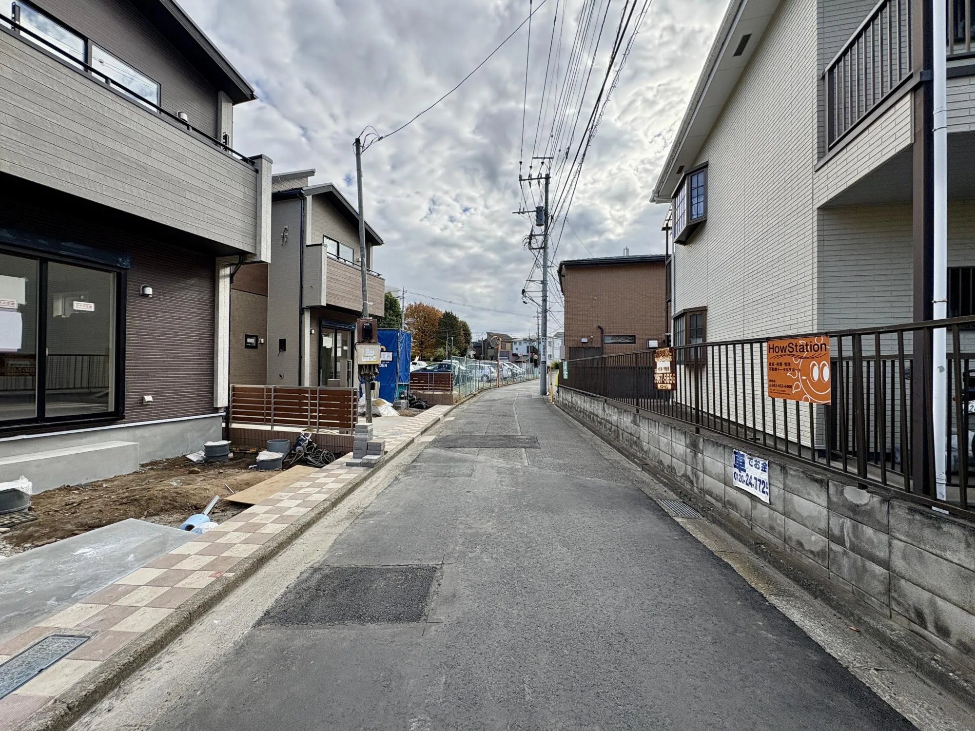 【前面道路含む現地写真】
