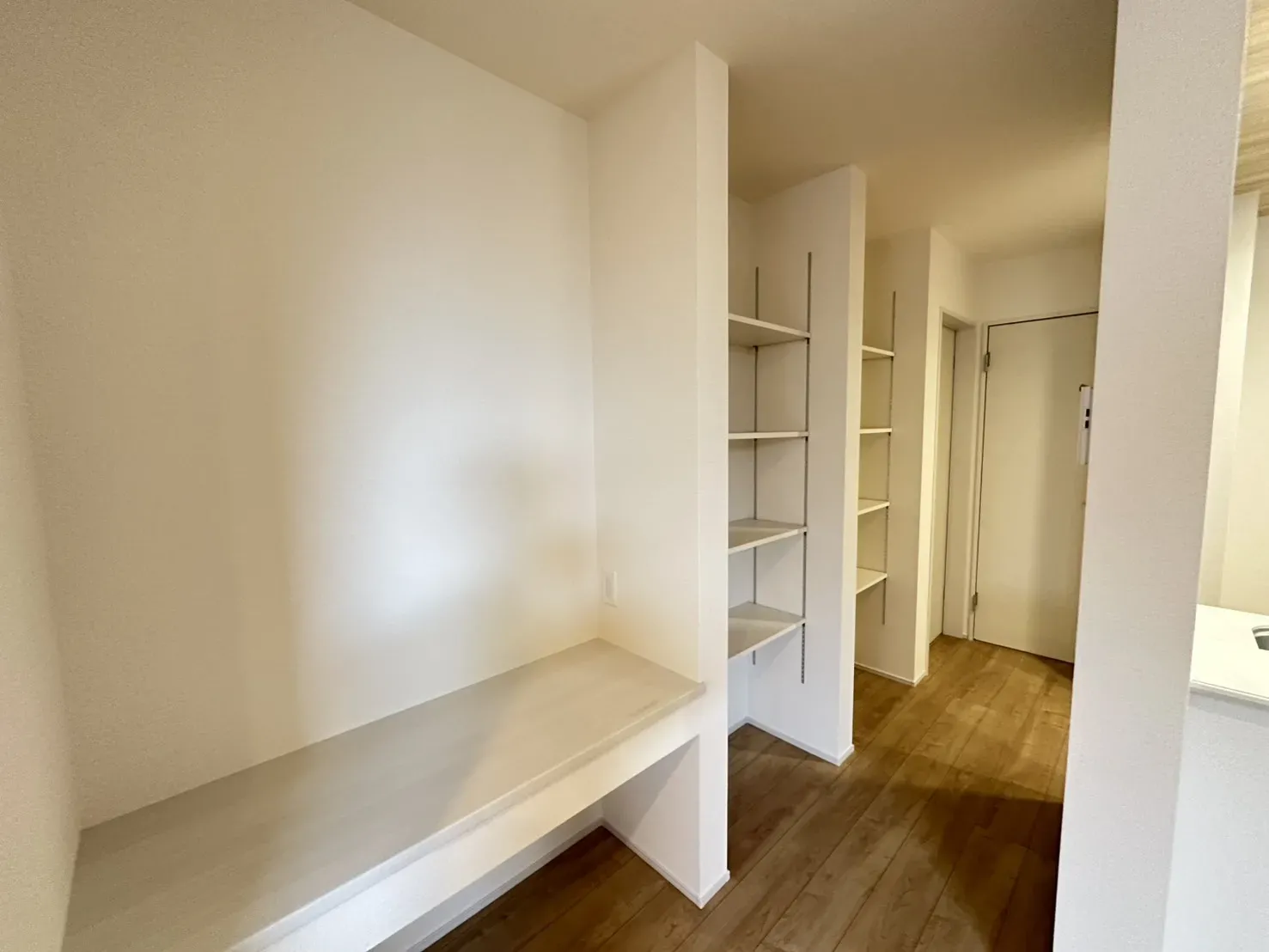 2号棟 キッチン脇のカウンター