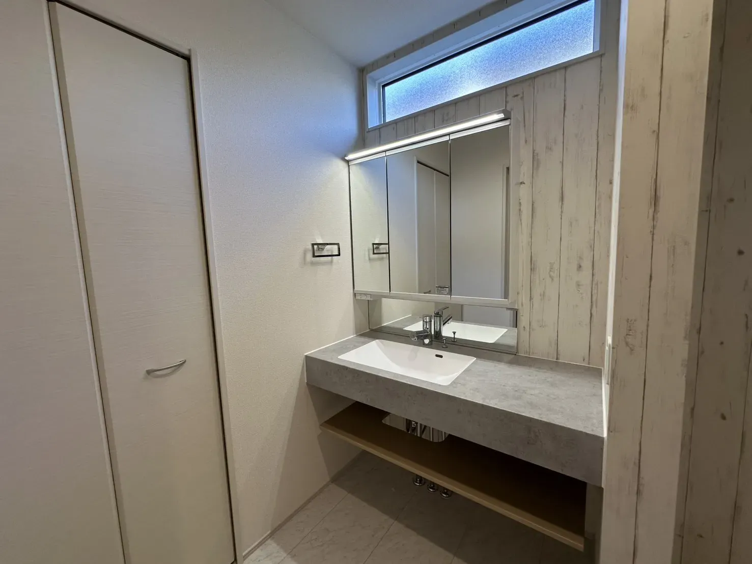 2号棟　オープンサニタリー「irodiri」