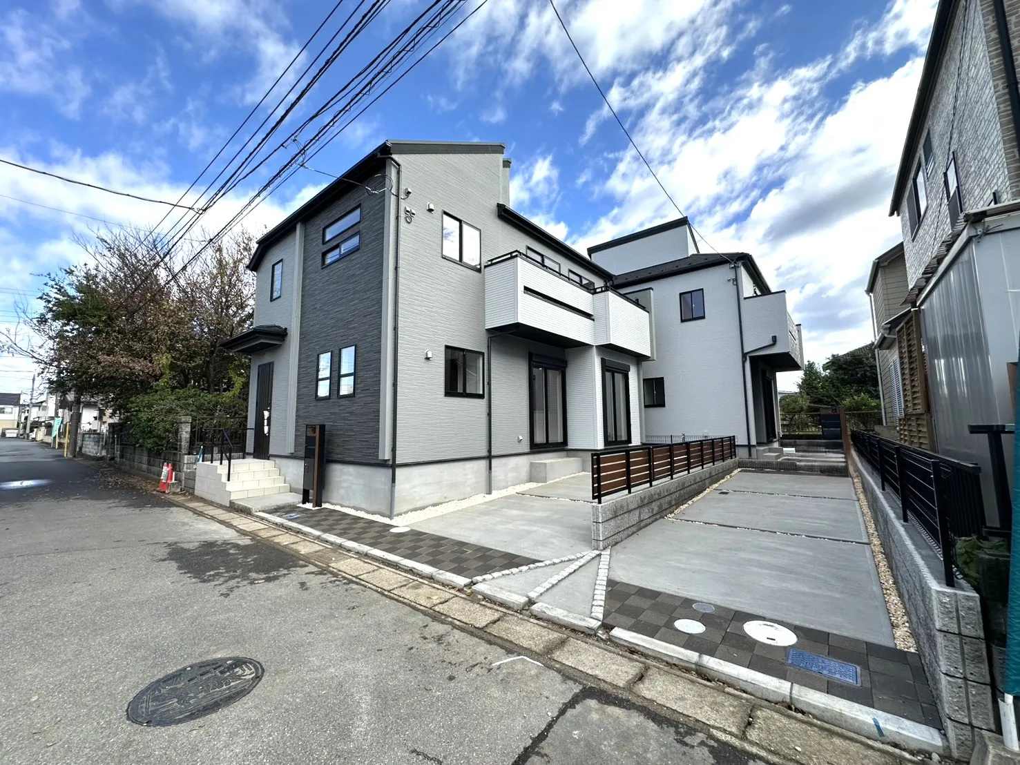 手前 1号棟(契約済)  奥 2号棟