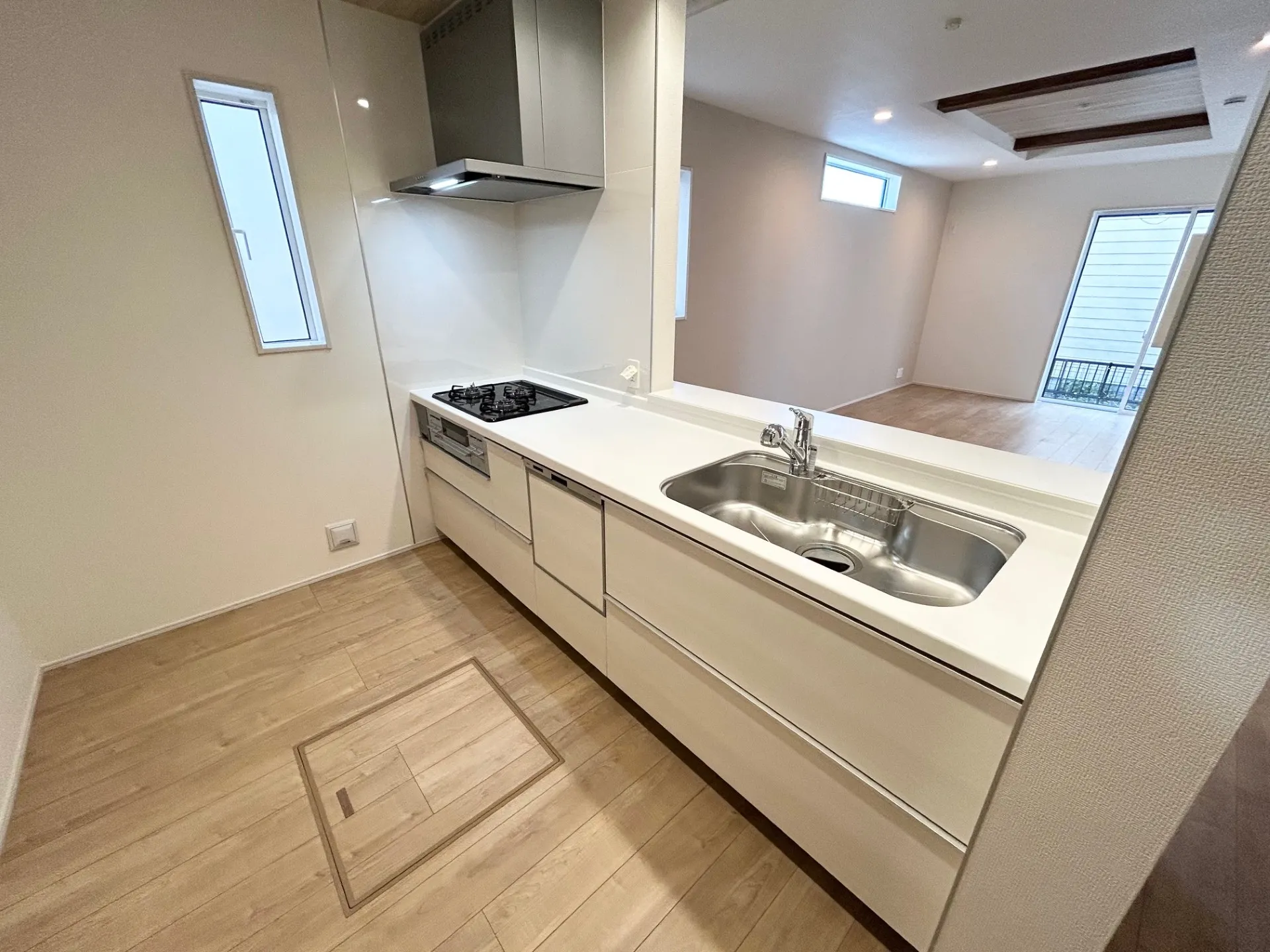 2号棟　対面式キッチン(食洗機付き)