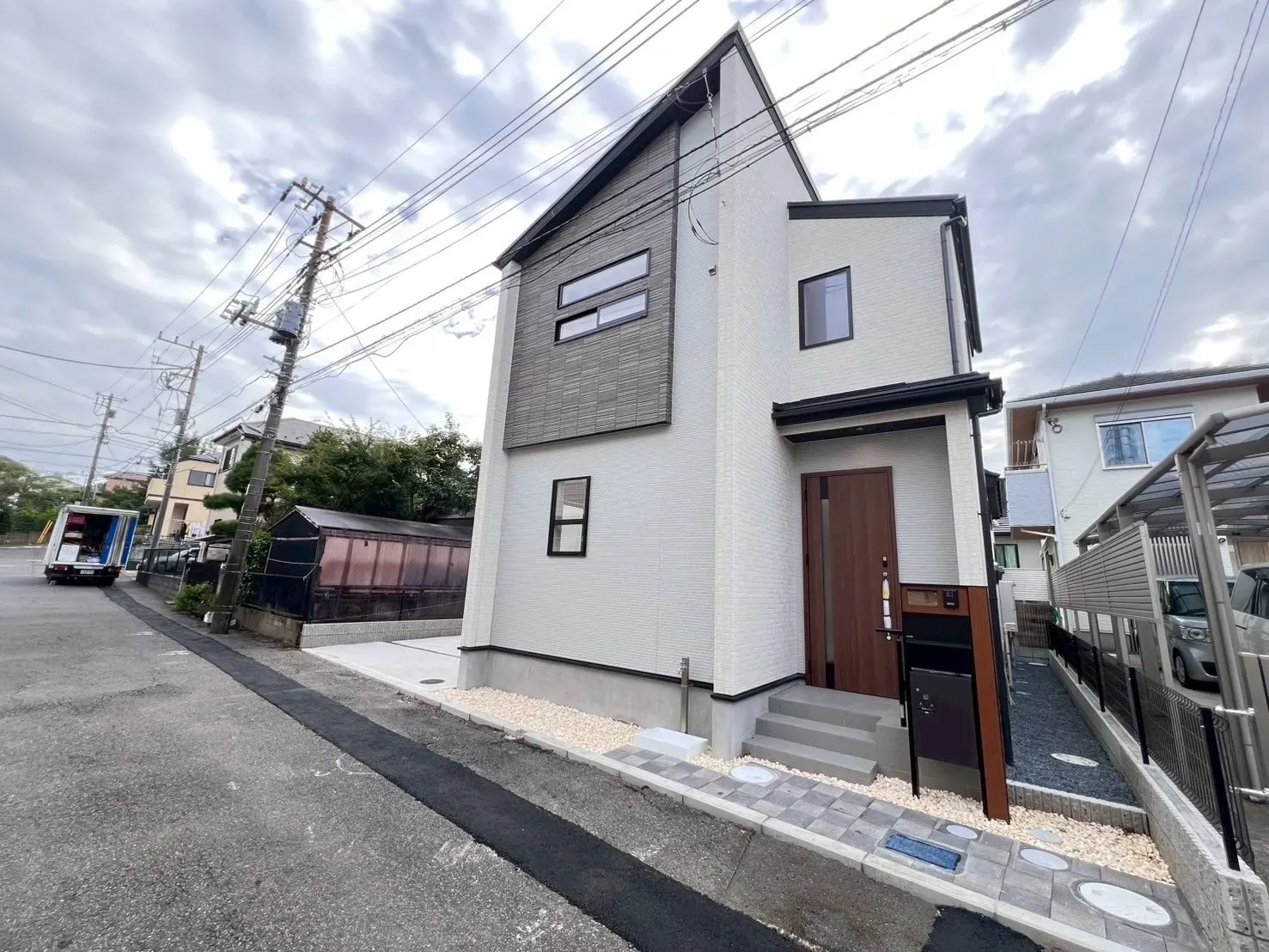 食器洗浄乾燥機や浴室換気乾燥機はもちろん、地震に強い制震ダンパーを採用◎充実の設備で快適な暮らしを彩ります。