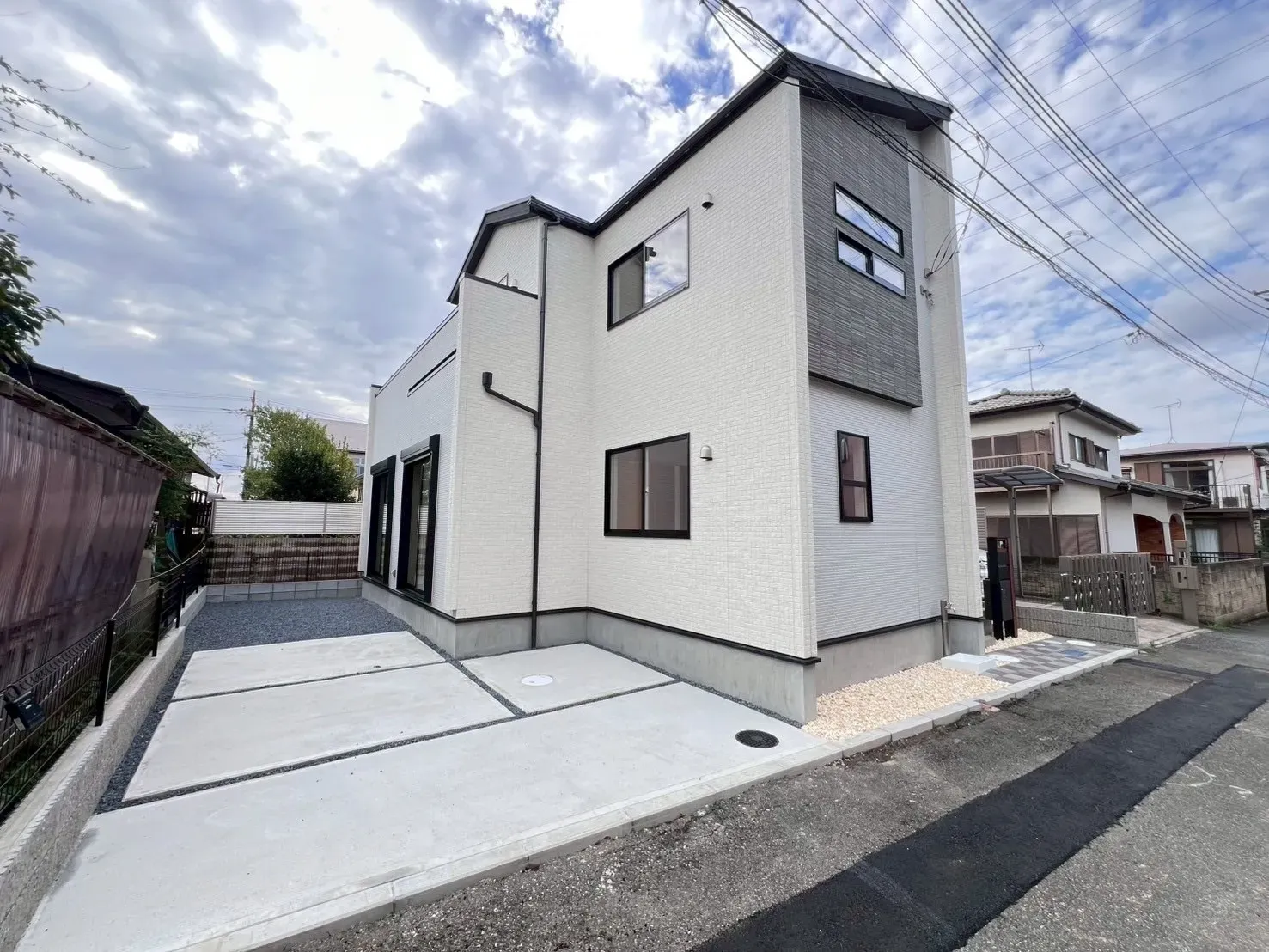 耐震等級3・制震ダンパーを採用した、地震に強い住宅です。