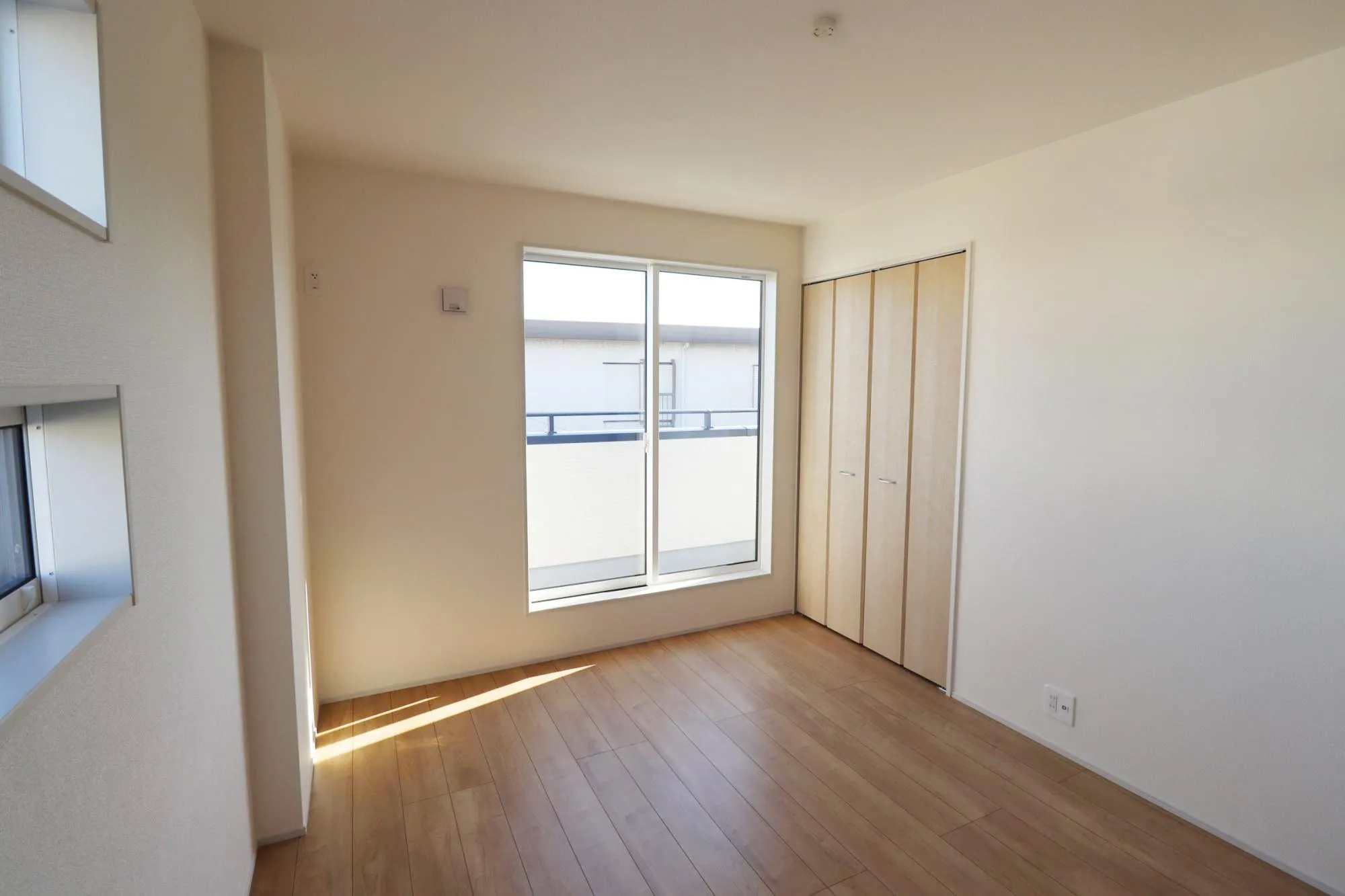 2号棟 南側寝室6.21帖