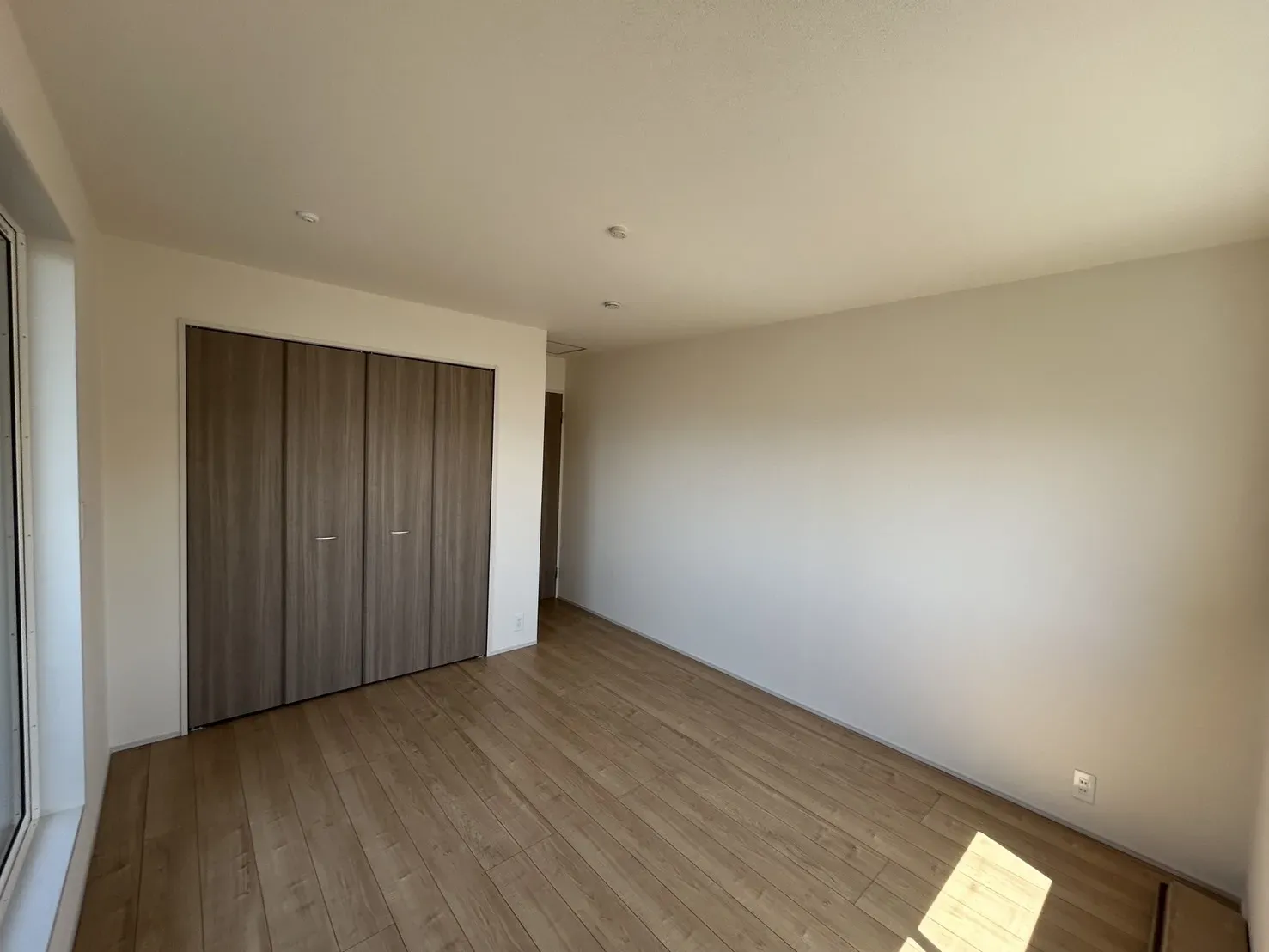 【②号棟7.0帖洋室】