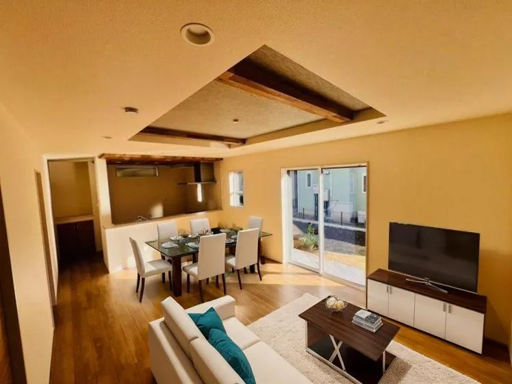 リビング(CG加工でお部屋をイメージ。家具付の販売は行っておりません。)