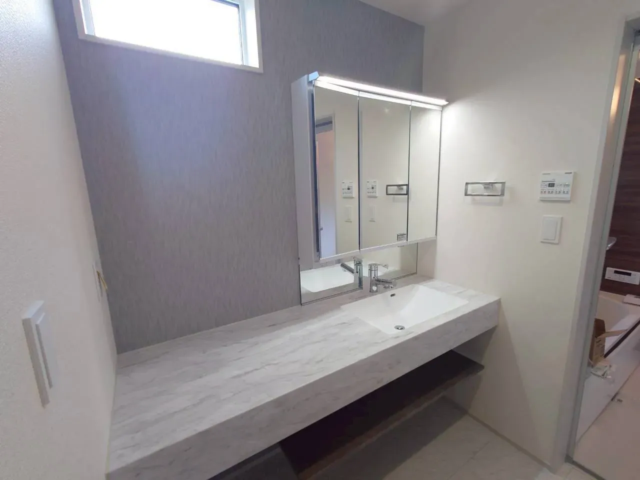 洗面:オープンサニタリー