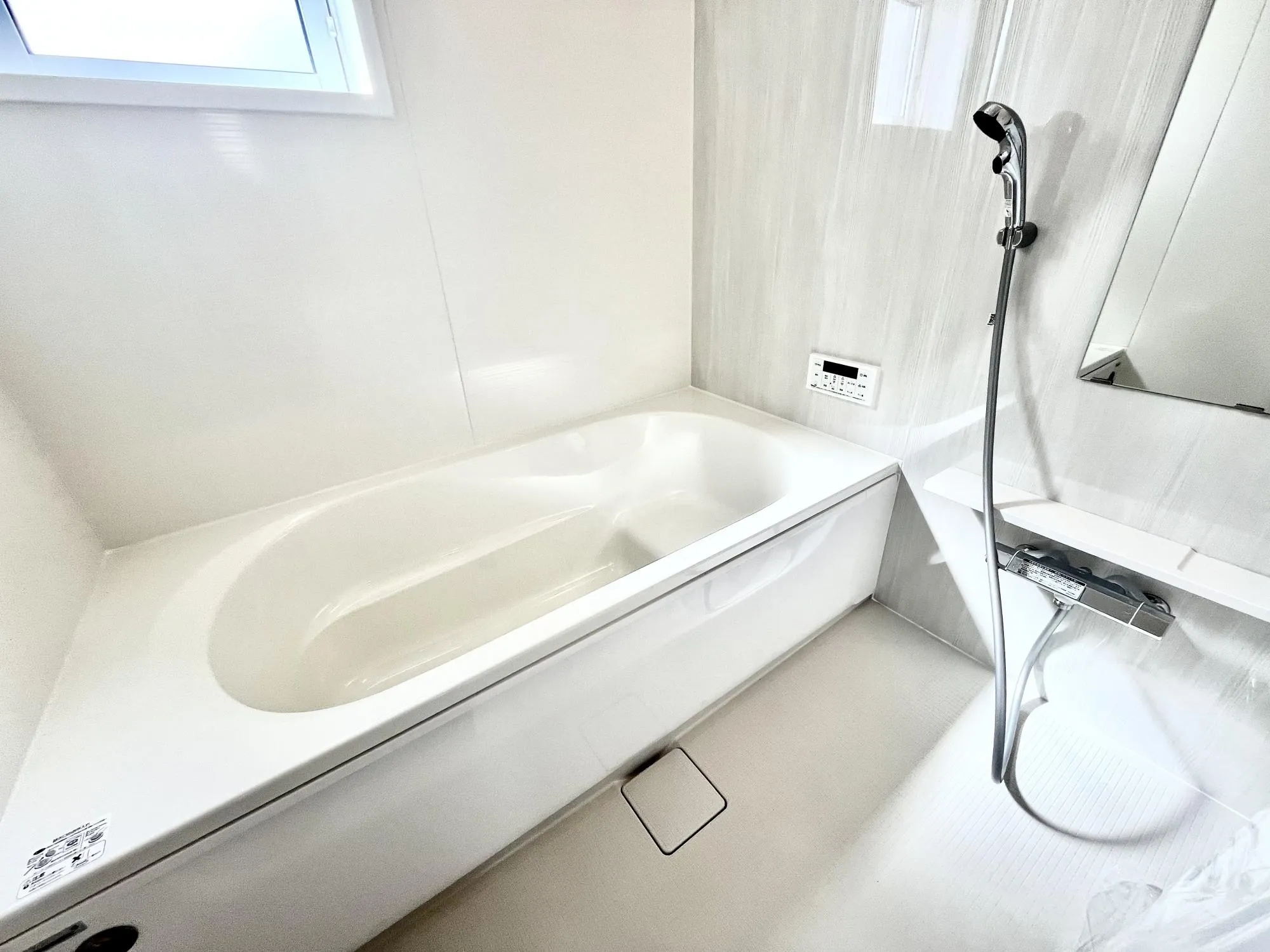 【①号棟】お風呂に入る時間が違ってももう大丈夫!お湯を張りなおす必要なし、追い炊き機能で一件落着!