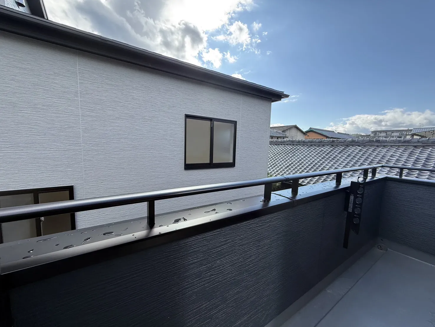 【バルコニー】