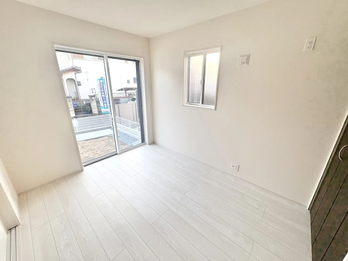 ☆西側5.25畳洋室☆