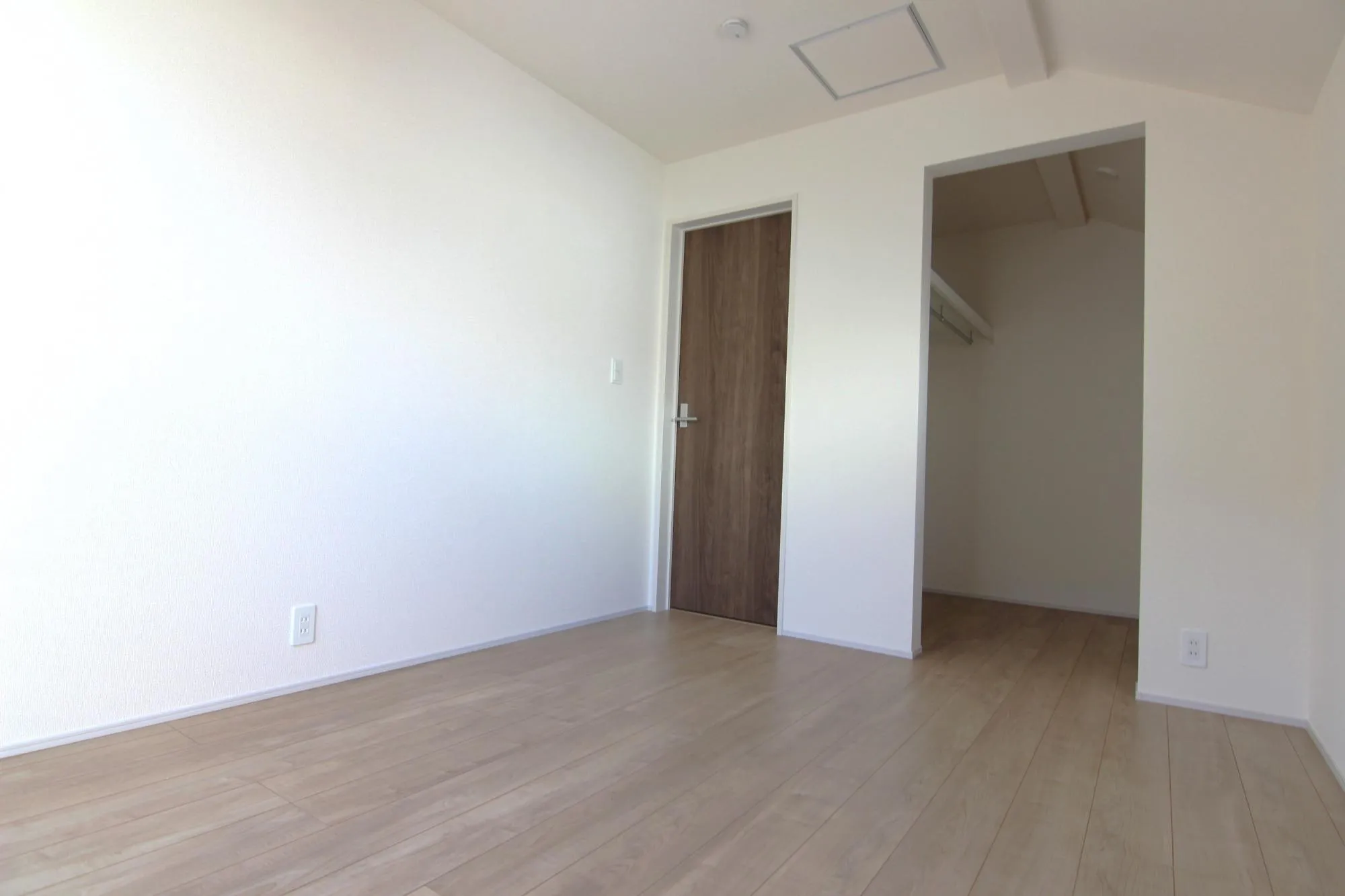 2F洋室WIC付き6帖➀