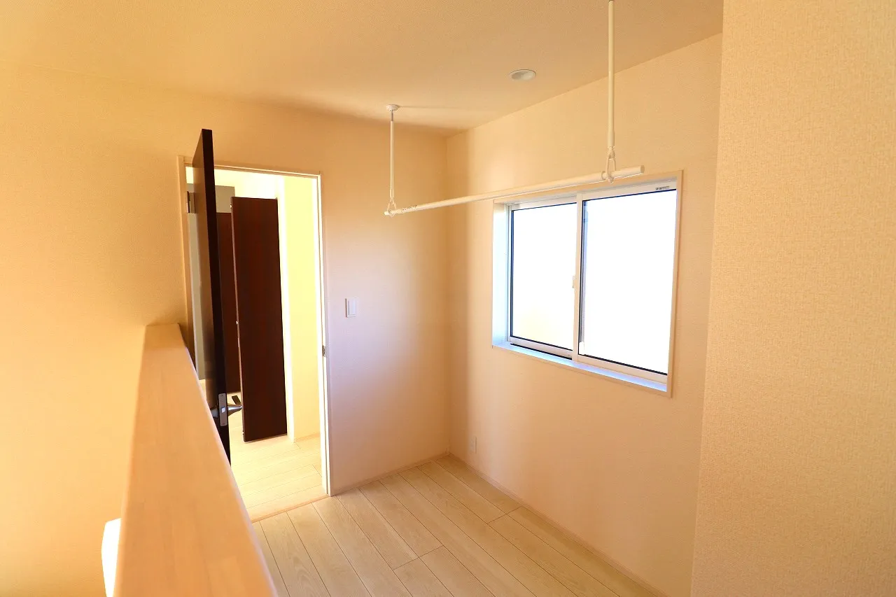 【4号棟2階廊下】