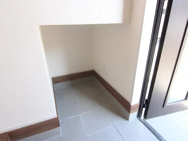 玄関土間収納 1号棟