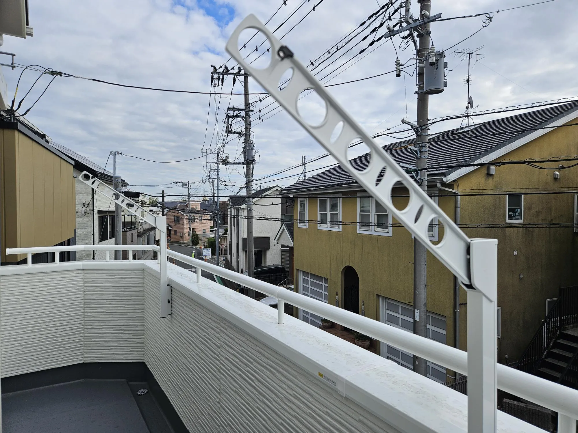 バルコニー　物干し