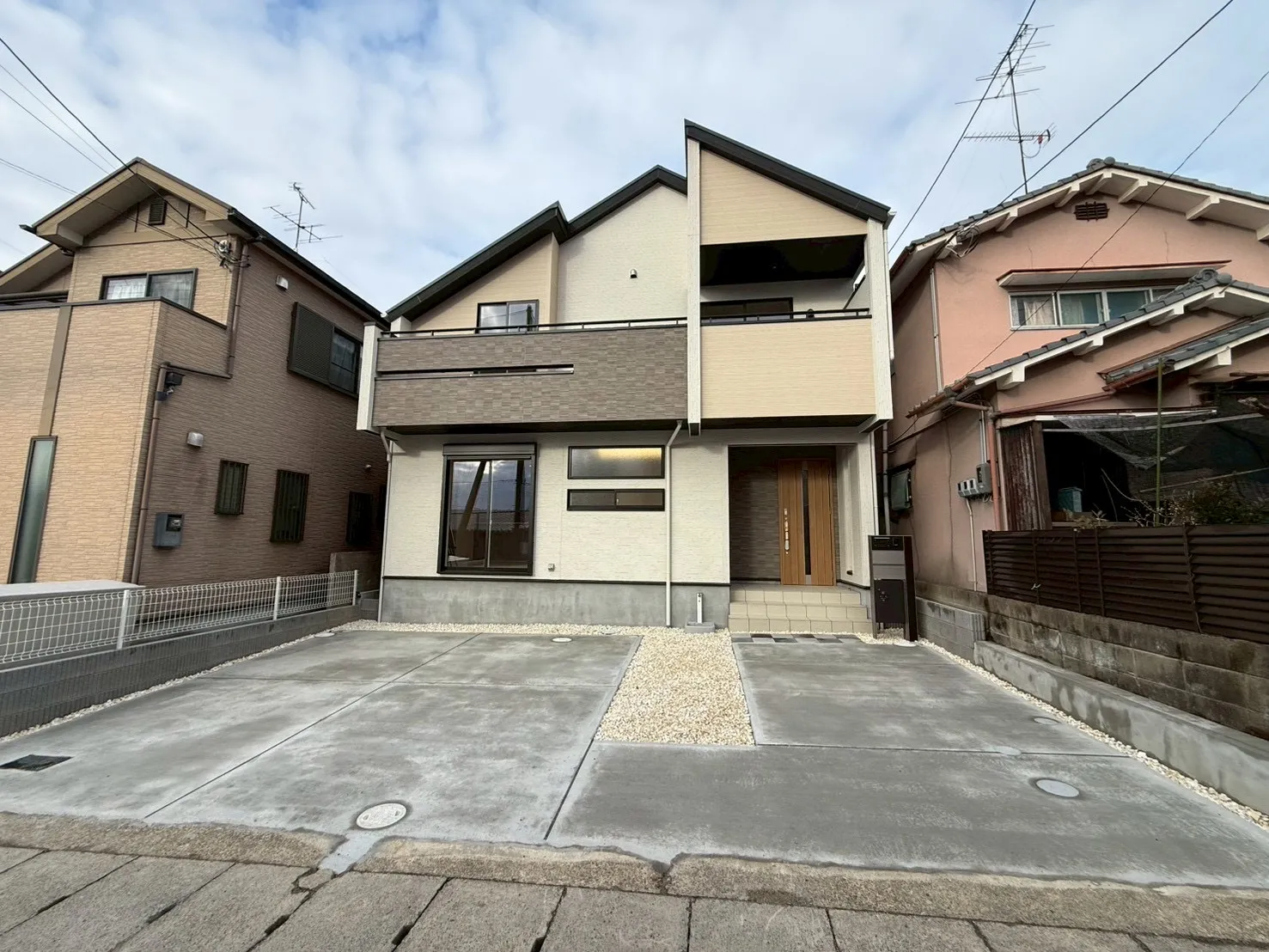 【外観 | 1号棟】