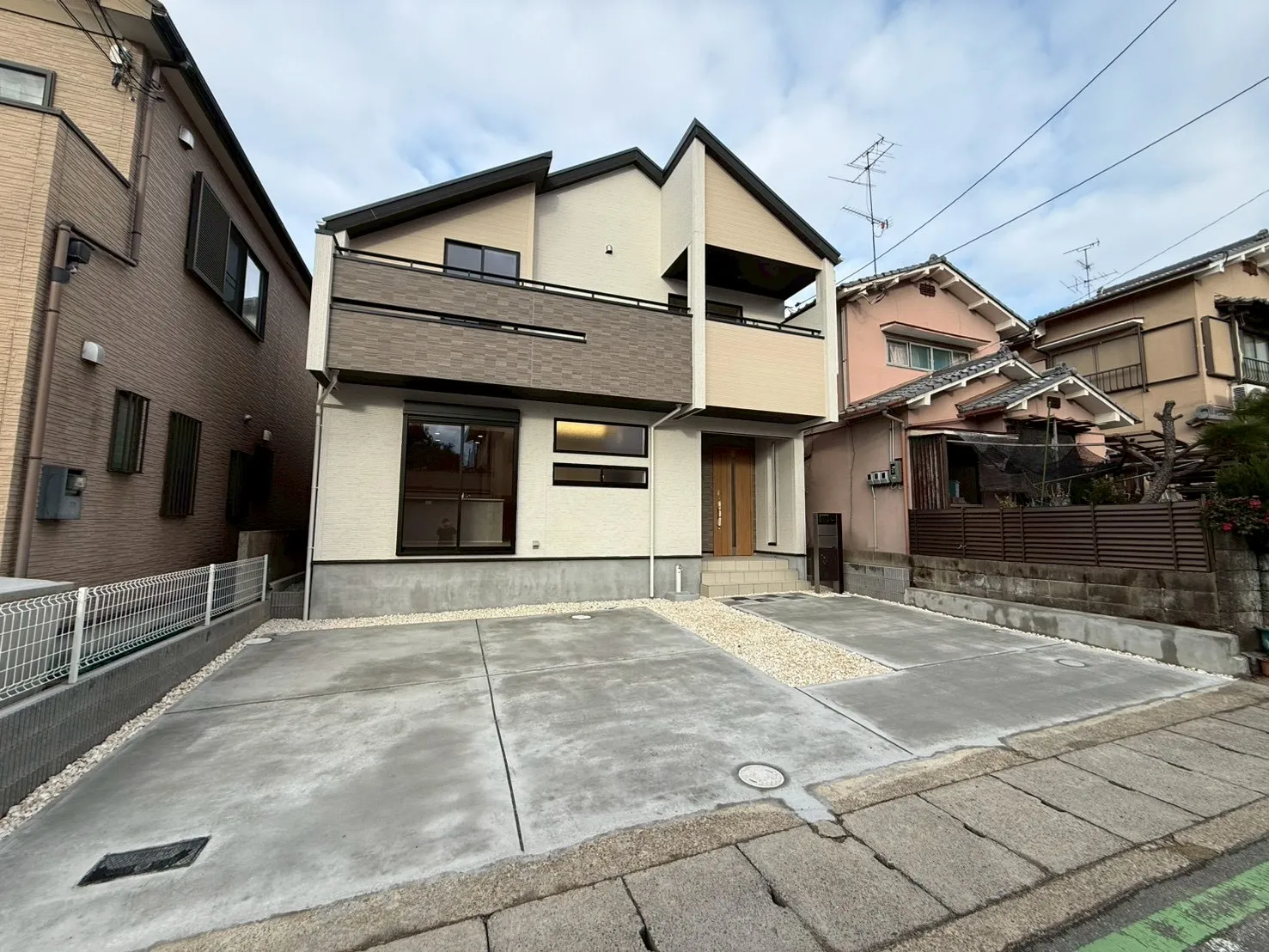 【外観 | 1号棟】