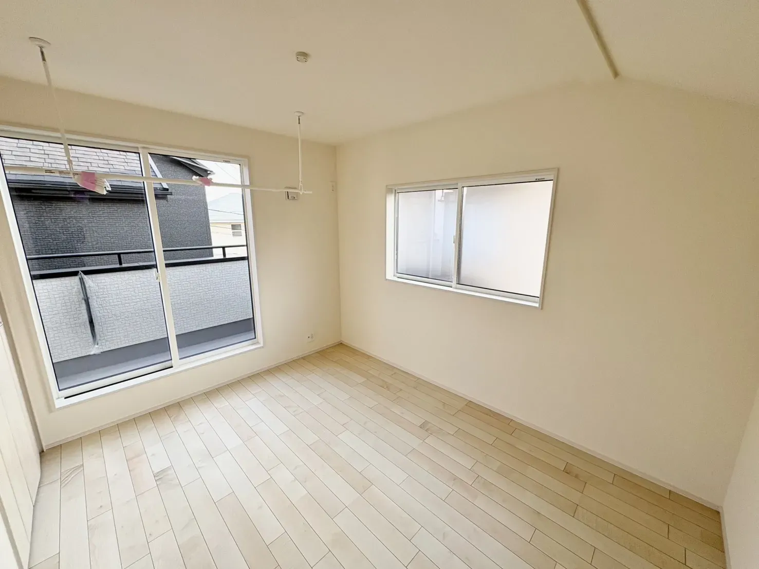 ☆2号棟　洋室5.625畳☆